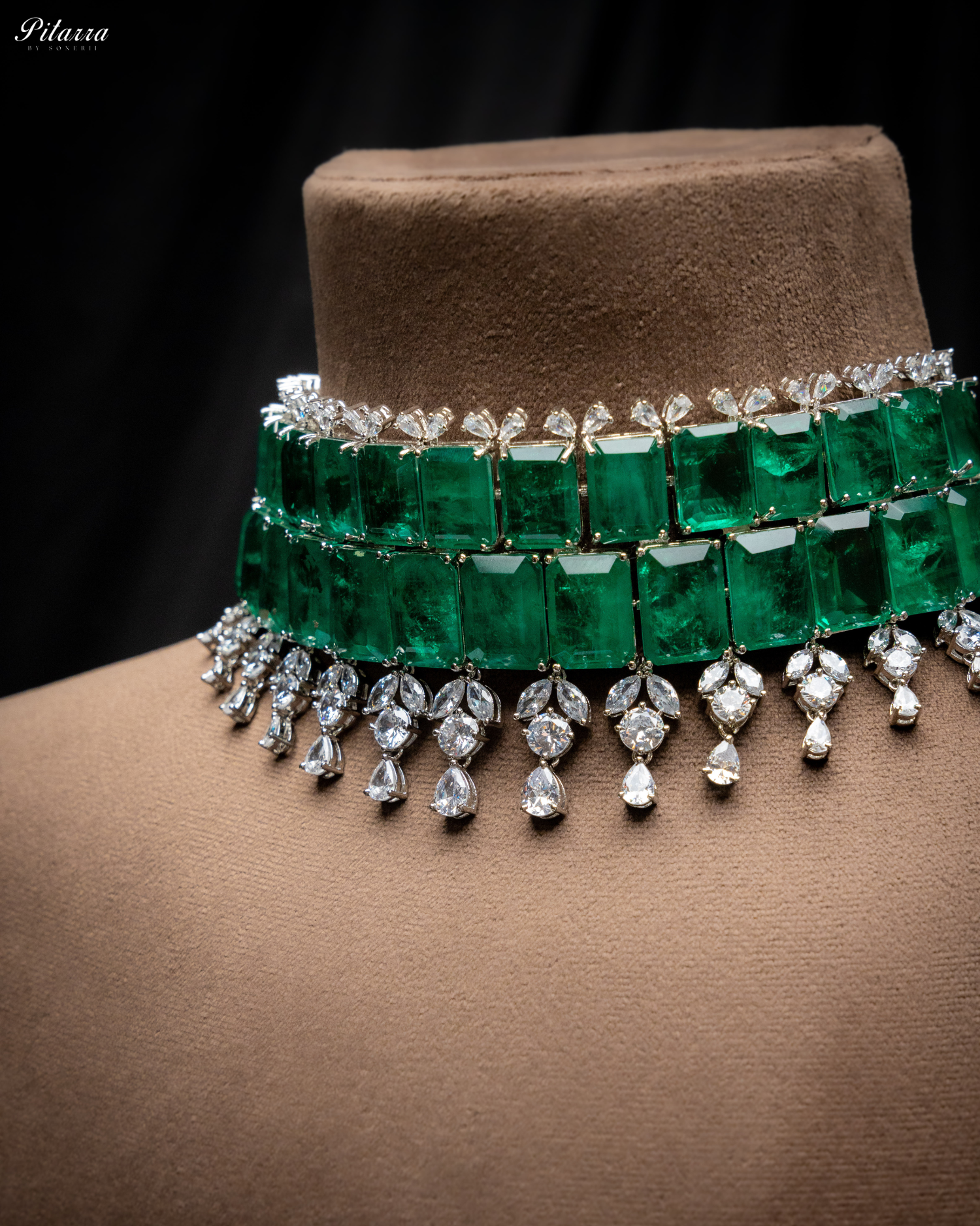 Semiprecious Green Doublet Choker Set_Zoom Angle