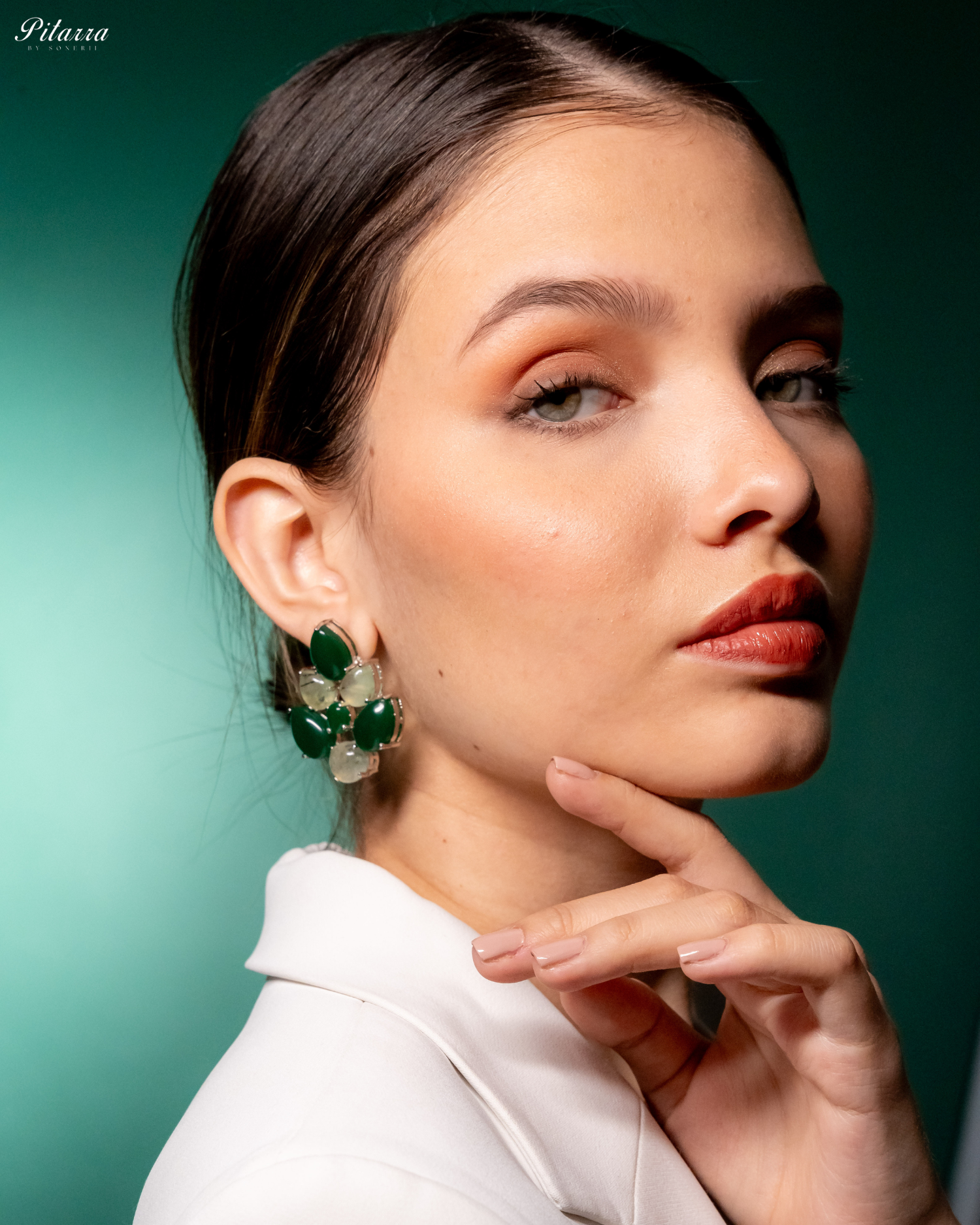 White Green Ethnic Stud Earrings_Side Earring
