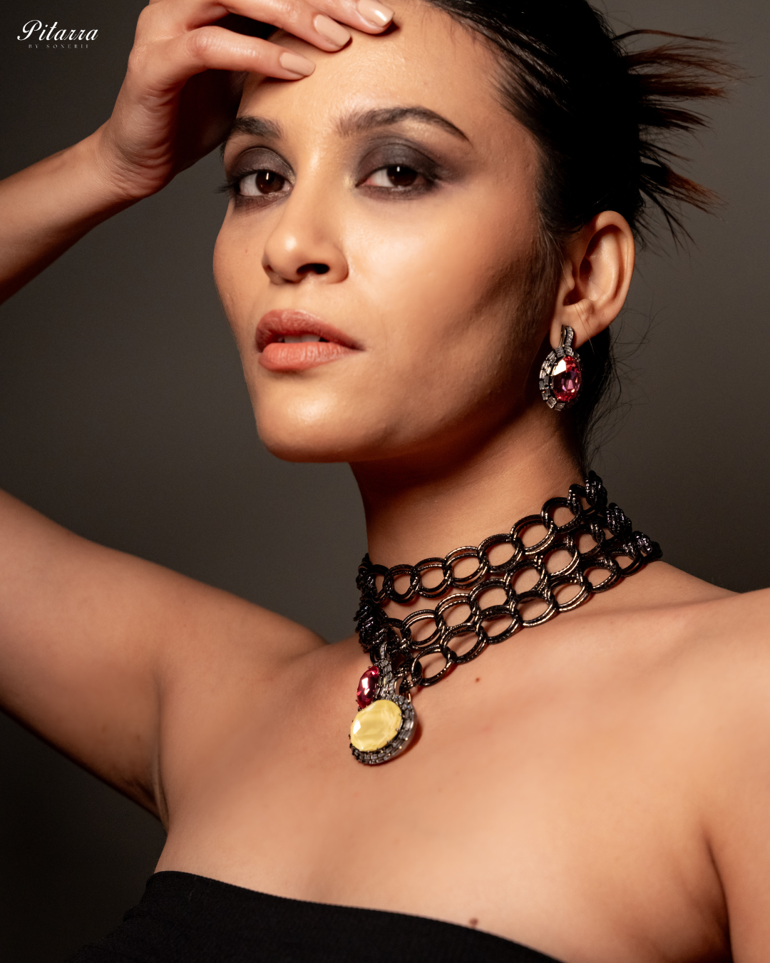 Yellow_Statement_Pendant_Chain_Choker_Side Pose