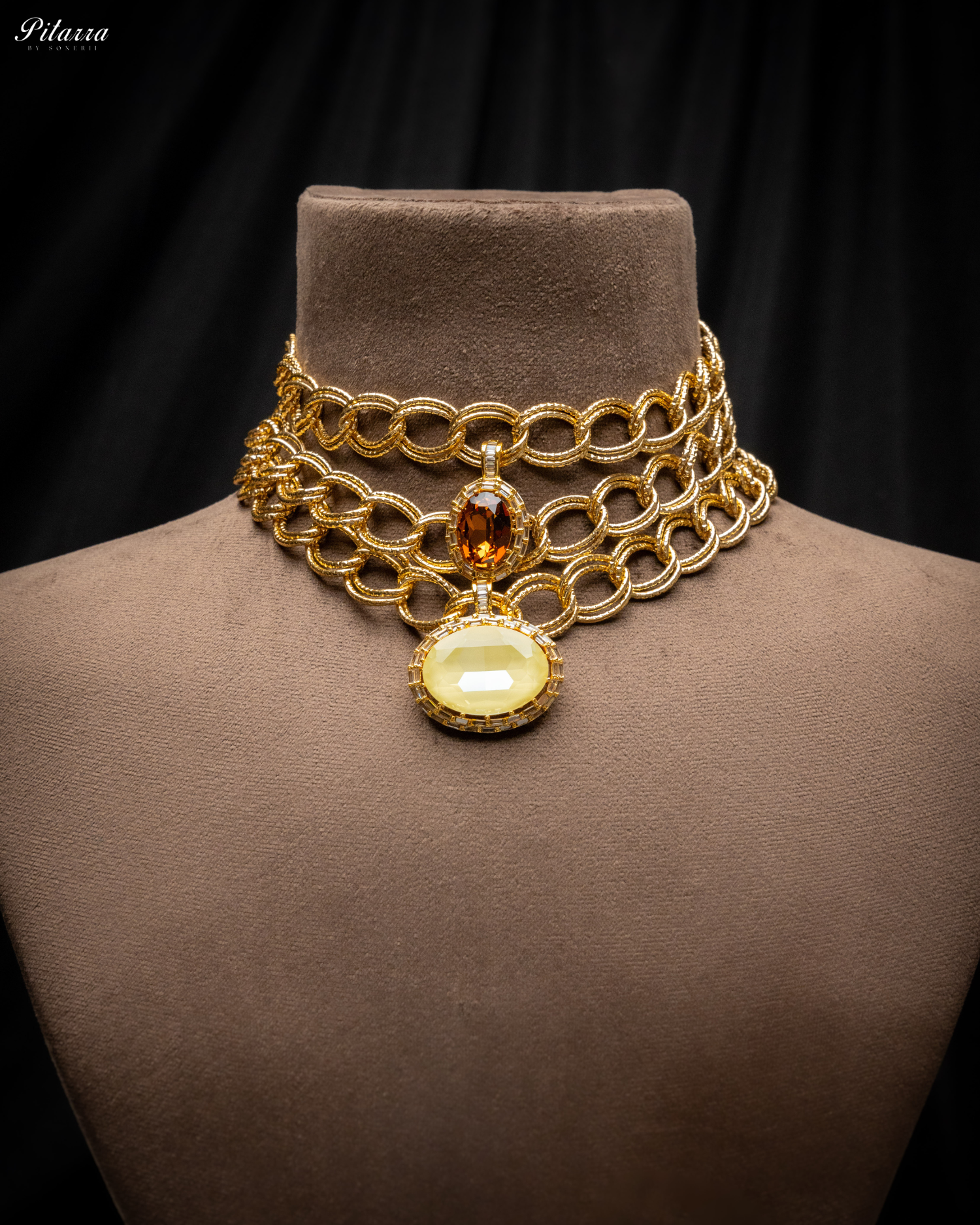 Yellow Statement Pendant Golden Chain Choker_Necklace