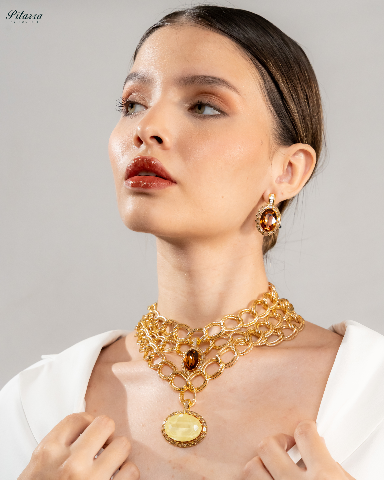 Yellow Statement Pendant Golden Chain Choker_Side Image