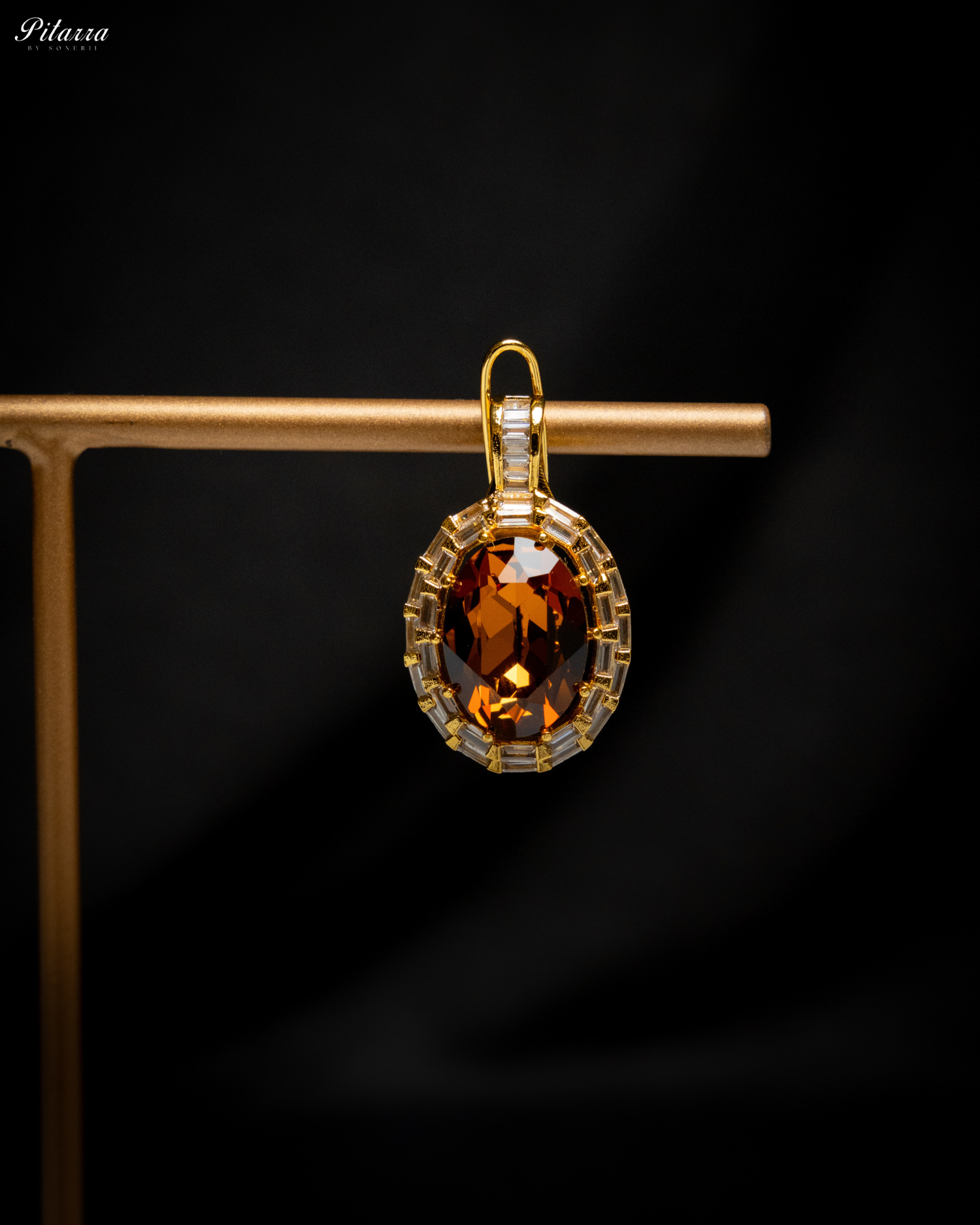 Yellow Statement Pendant Golden Chain Choker_Zoom Earrings