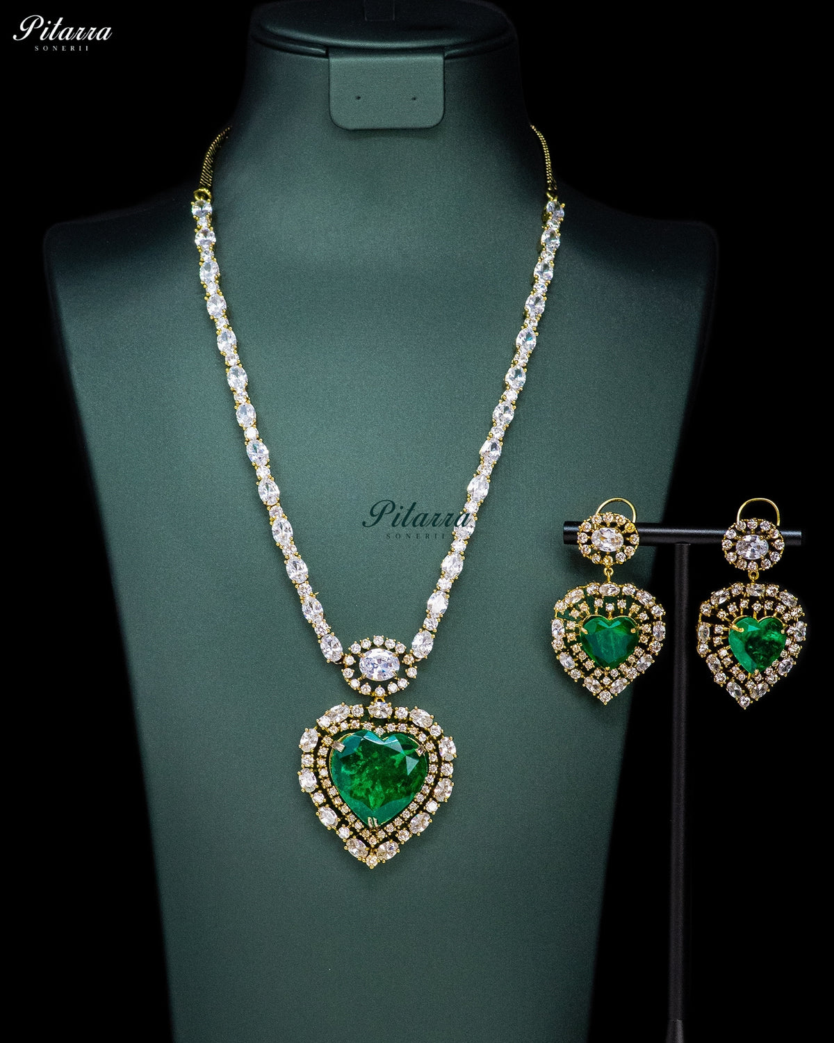 Emerald Green Heart Kundan Necklace Set