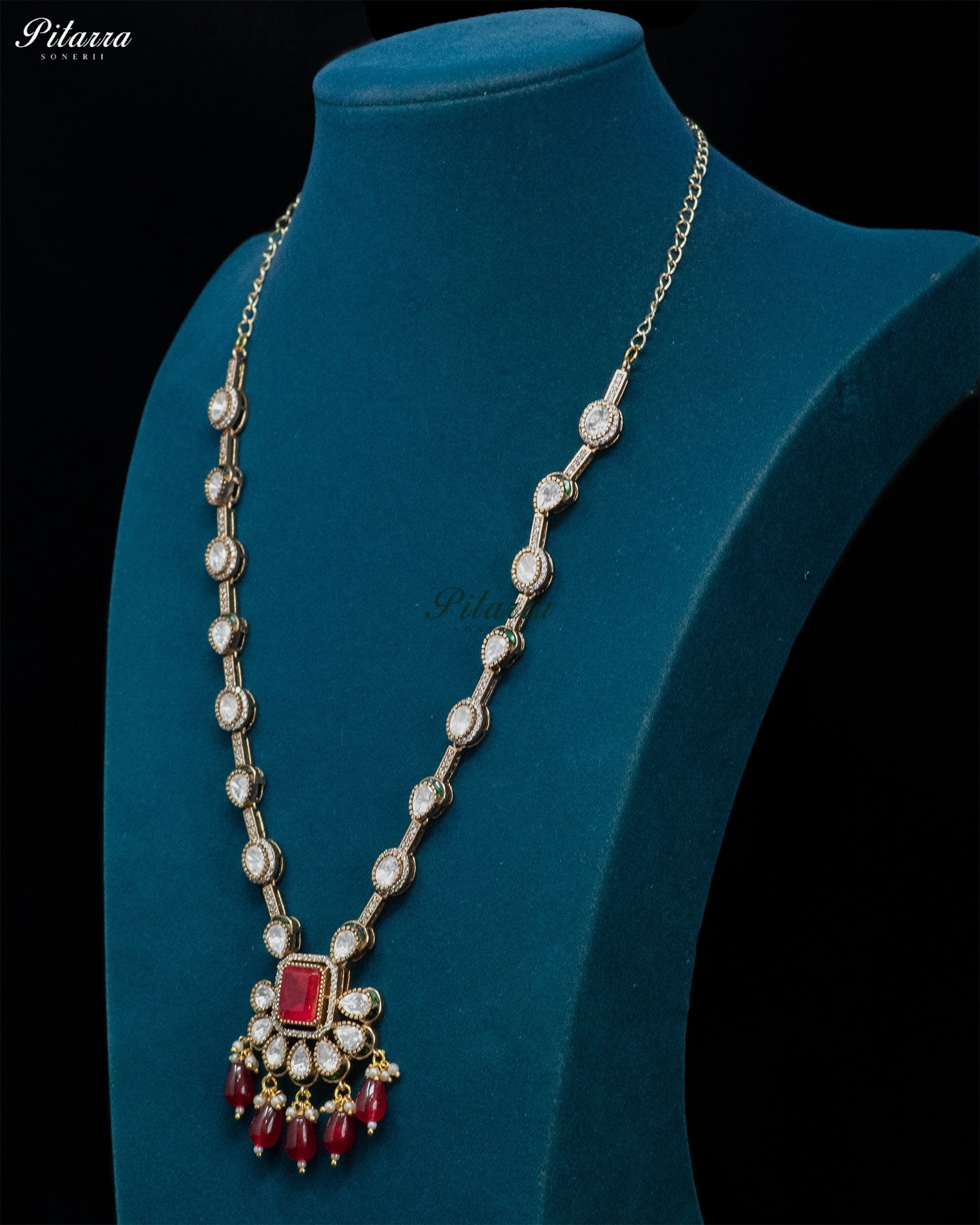 Red Square Pendant Kundan Necklace Set