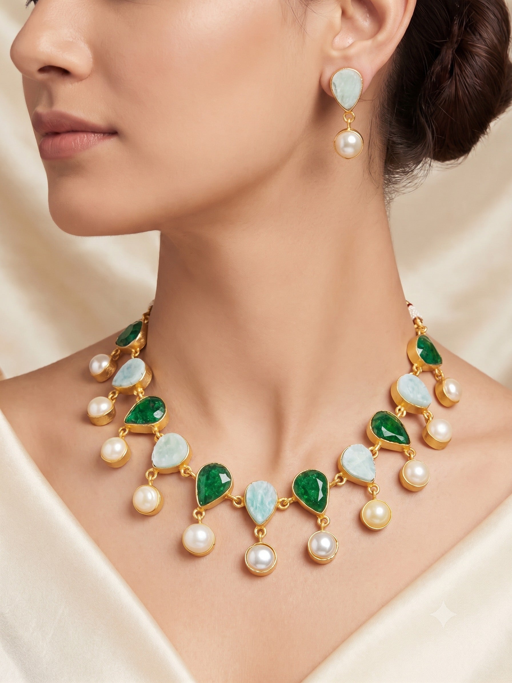 Gold Finish Green Stone Kundan Necklace Set
