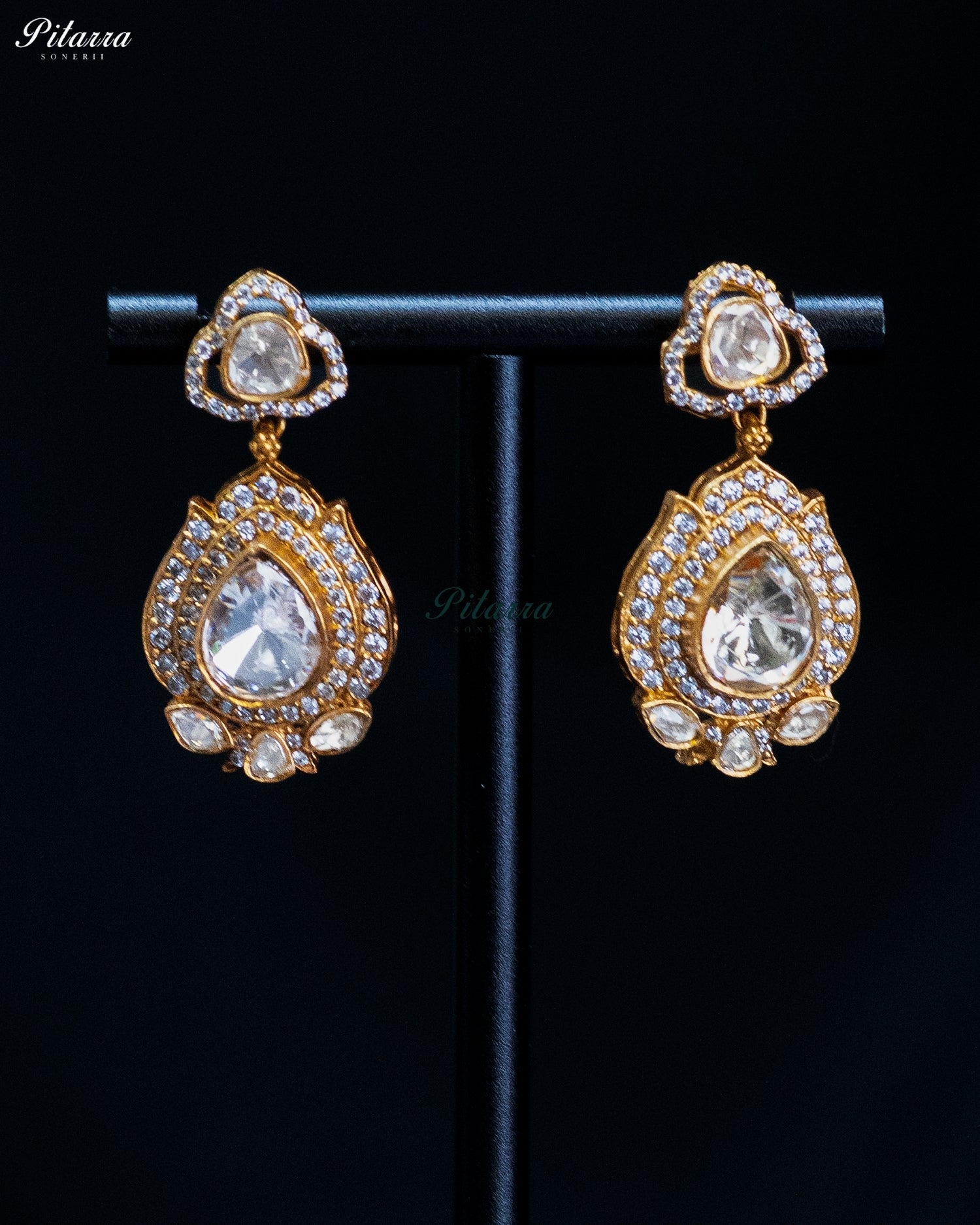 Emerald Teardrop Kundan Necklace Set
