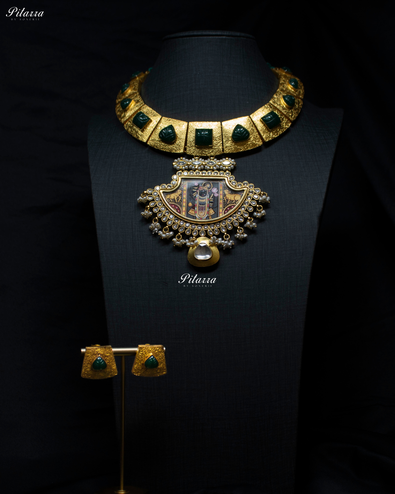 Antique Gold Tone Big Stone 92.5 Silver Necklace Set