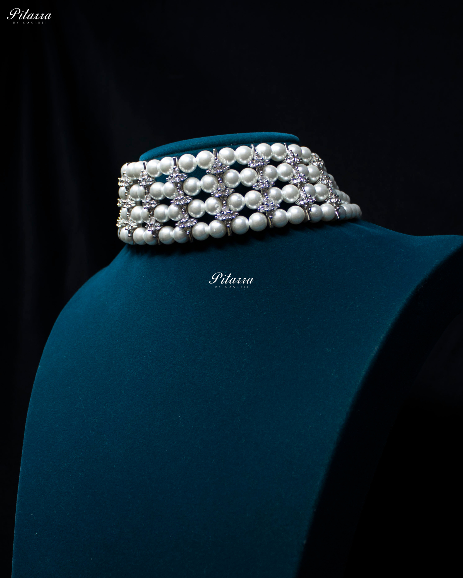 Four Layer Pearly Silver Dimonte Floret Necklace Set