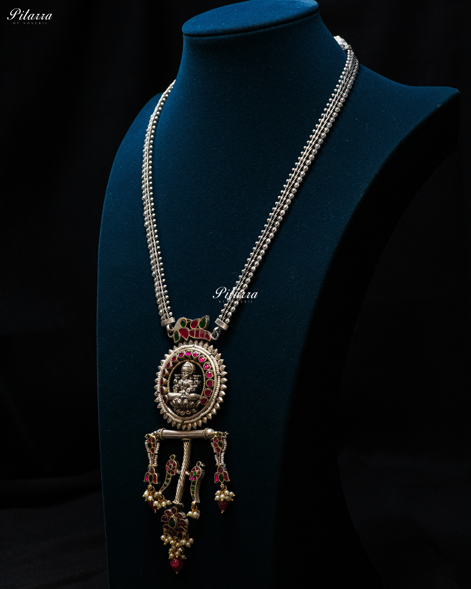 Beads Chain Green Stone Laxmi Silver Look Alike Pendant Set
