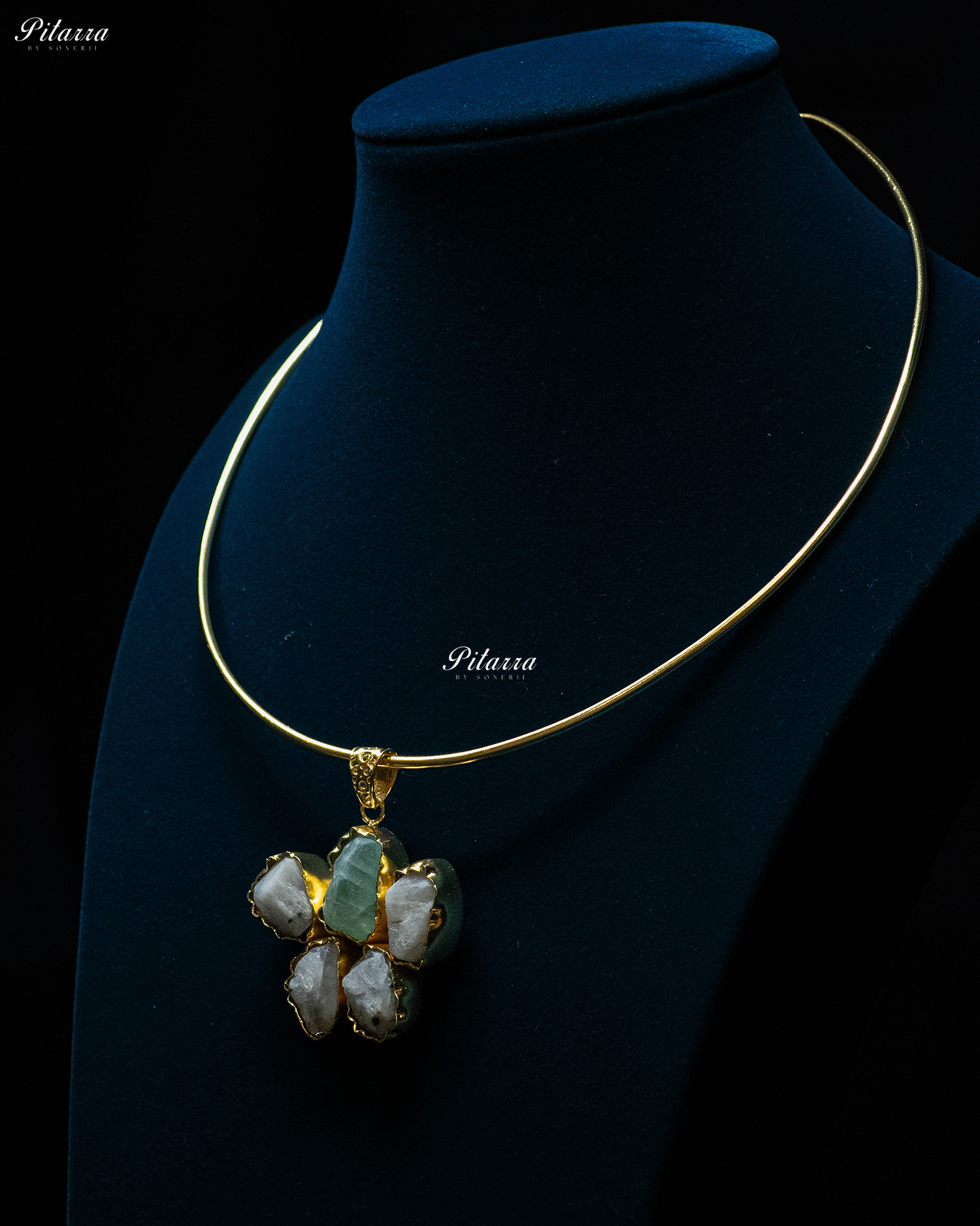 Gold Plated Green Raw Stone Collar Pendant Set