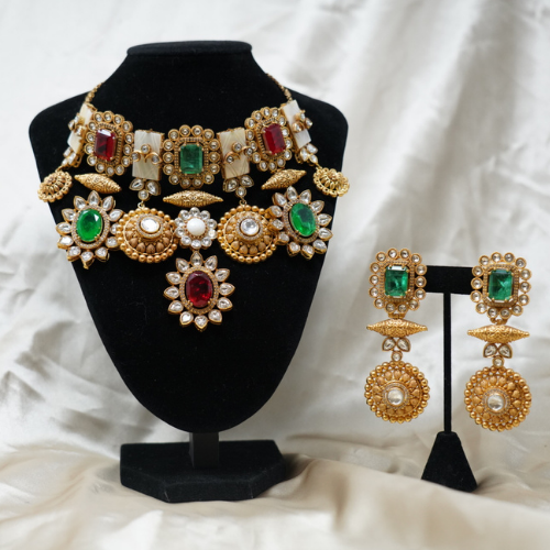 Red and Green Heavy Necklace Set