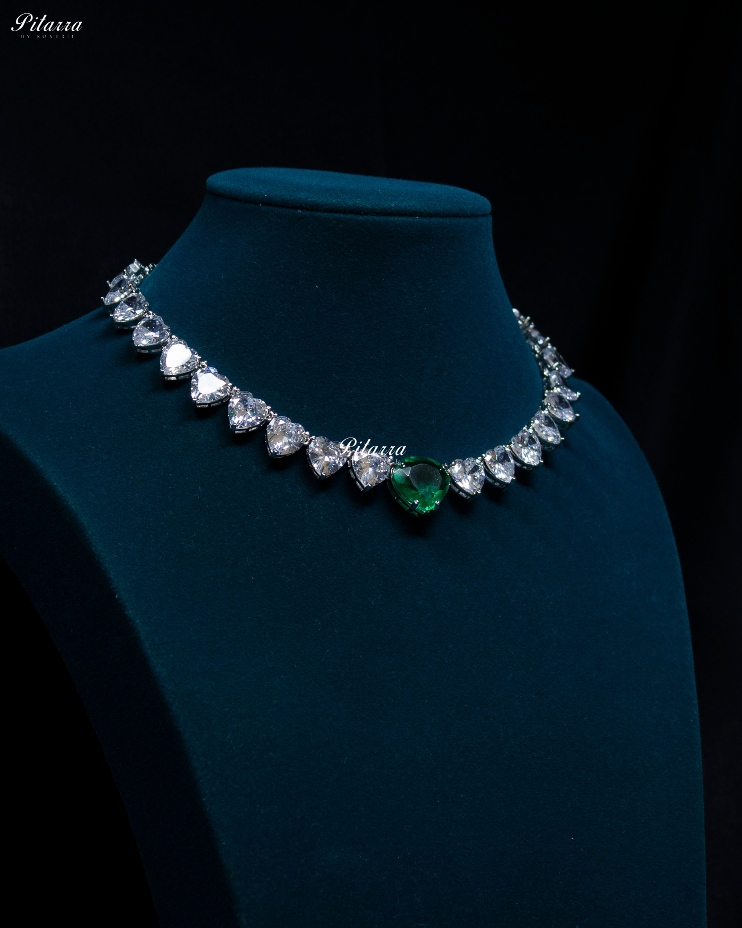 Emerald Stone White Heartline Zircon Necklace Set