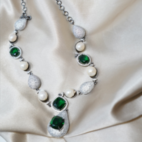 Vintage Silver Tone Green Stones Tear Drop Necklace