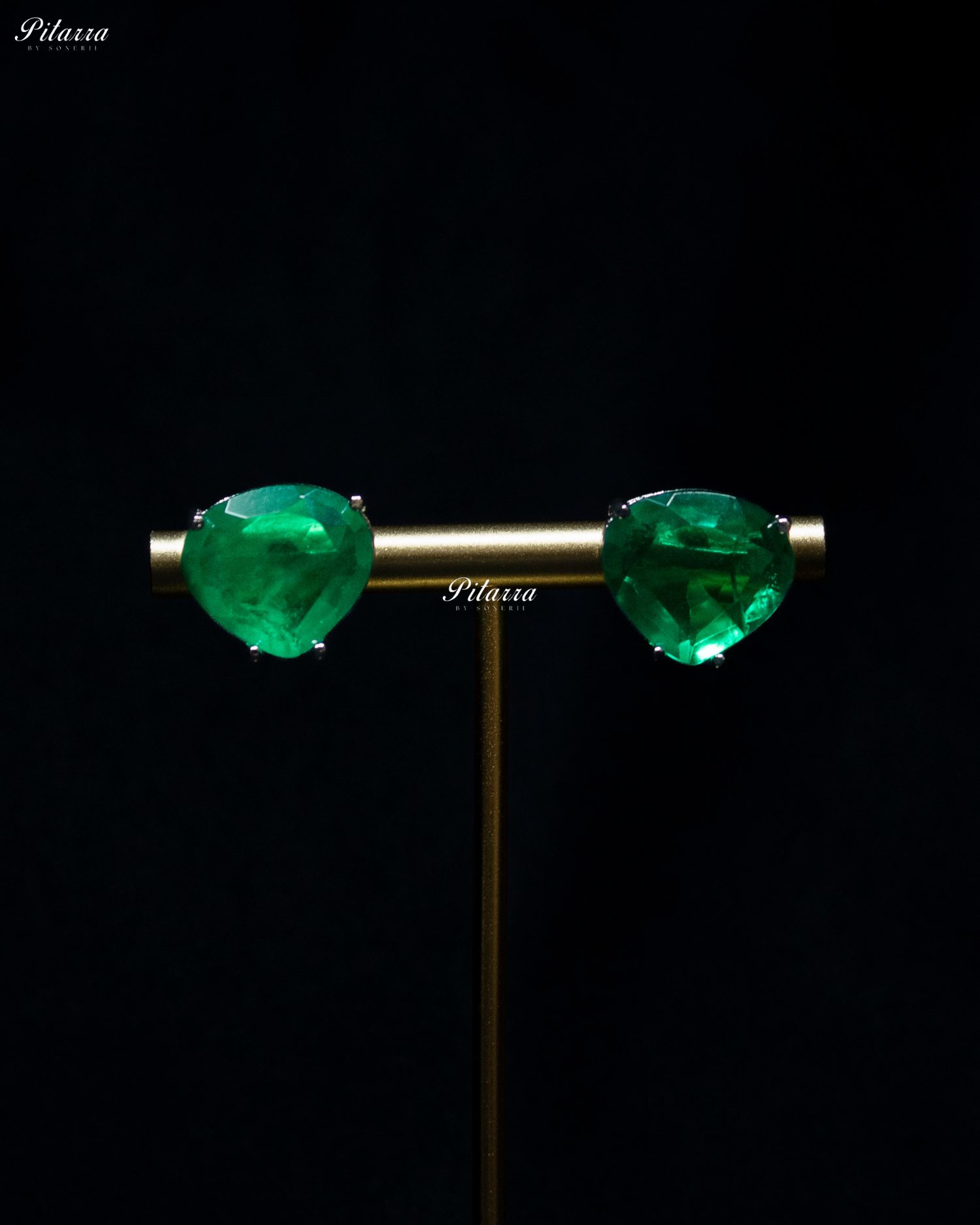 Emerald Stone White Heartline Zircon Necklace Set