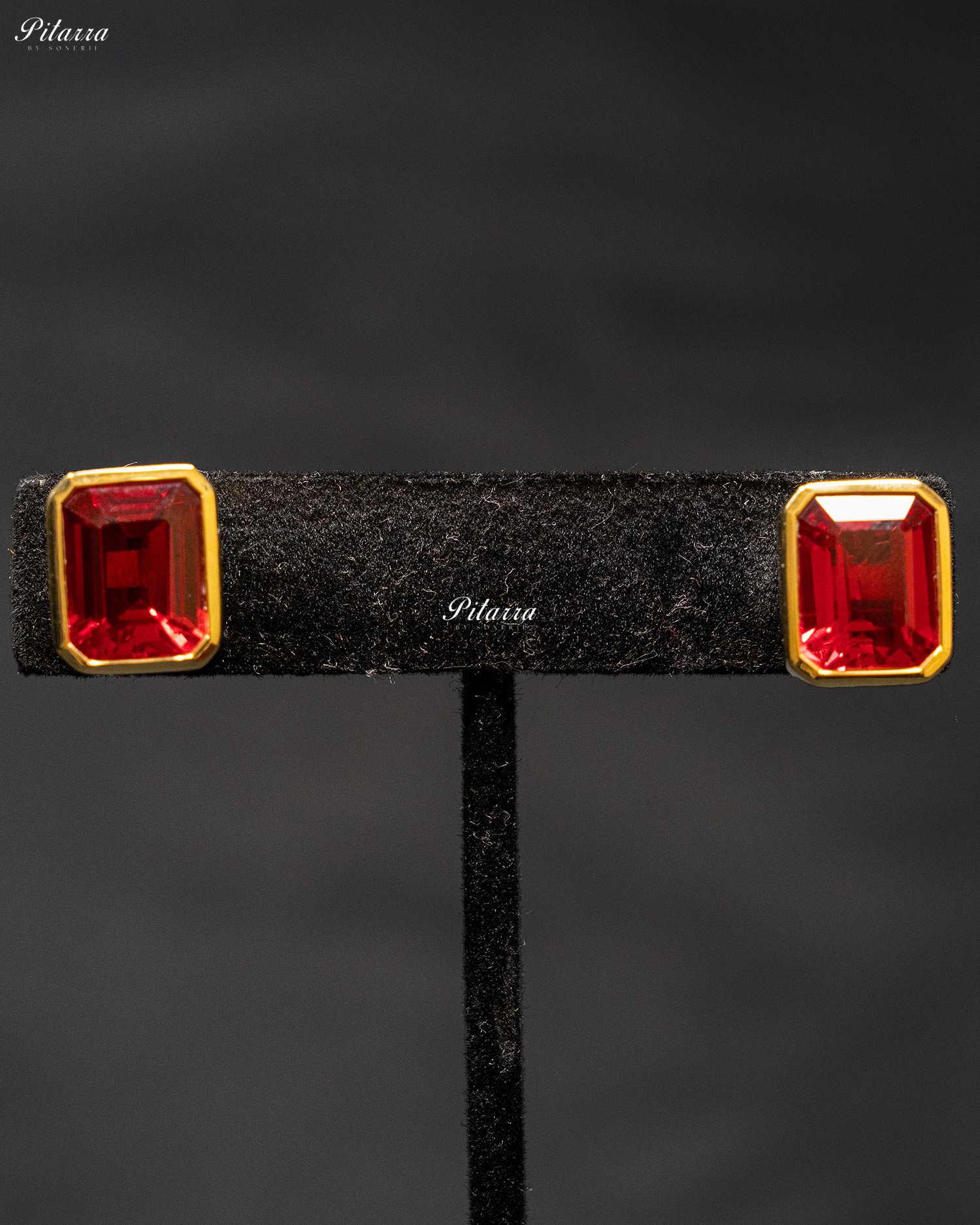 Gold Chain Square Green Top Stone Round Red Pendent Set