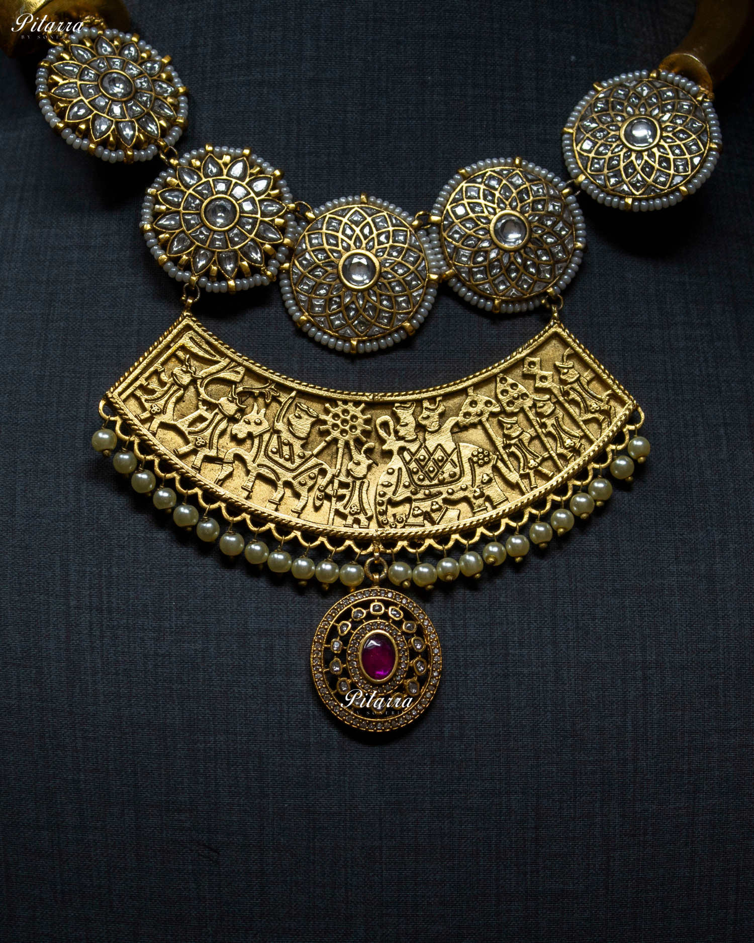 Golden Hasli White Stone Art Necklae Set