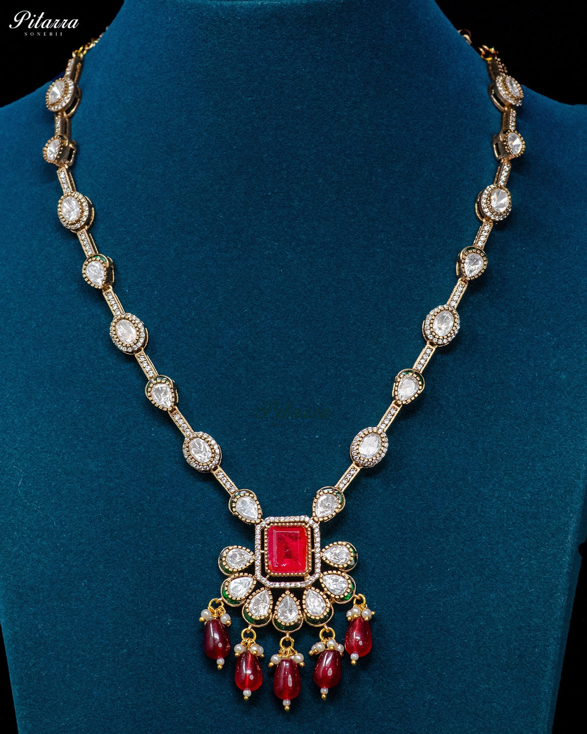 Red Square Pendant Kundan Necklace Set