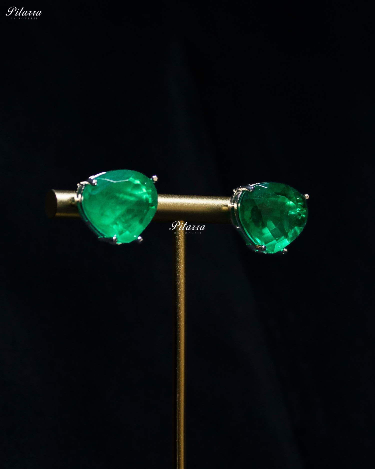 Emerald Stone White Heartline Zircon Necklace Set