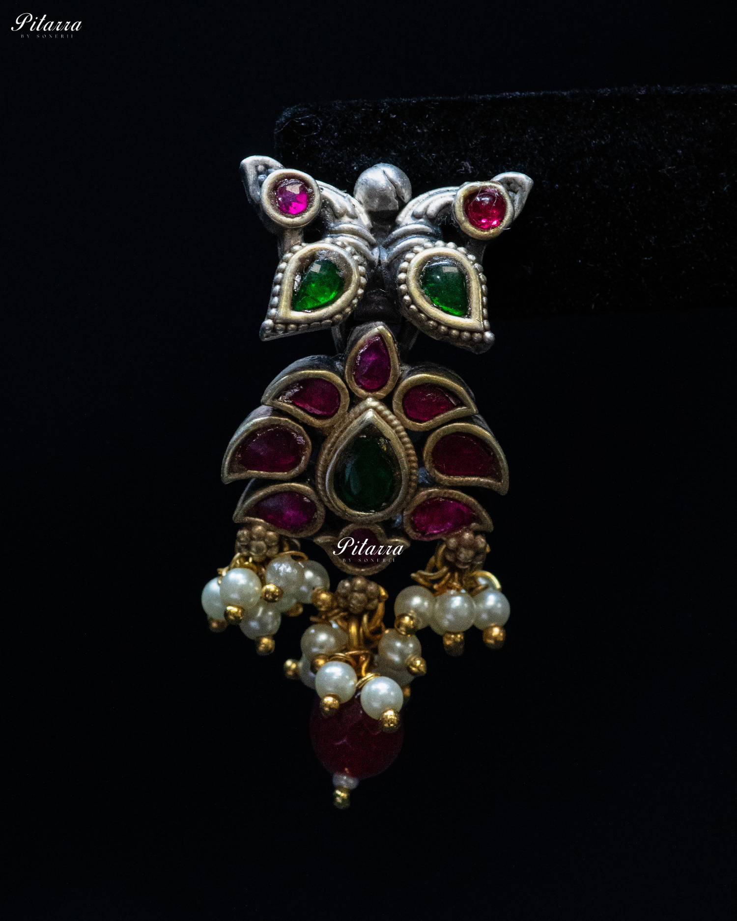 Beads Chain Green Stone Laxmi Silver Look Alike Pendant Set