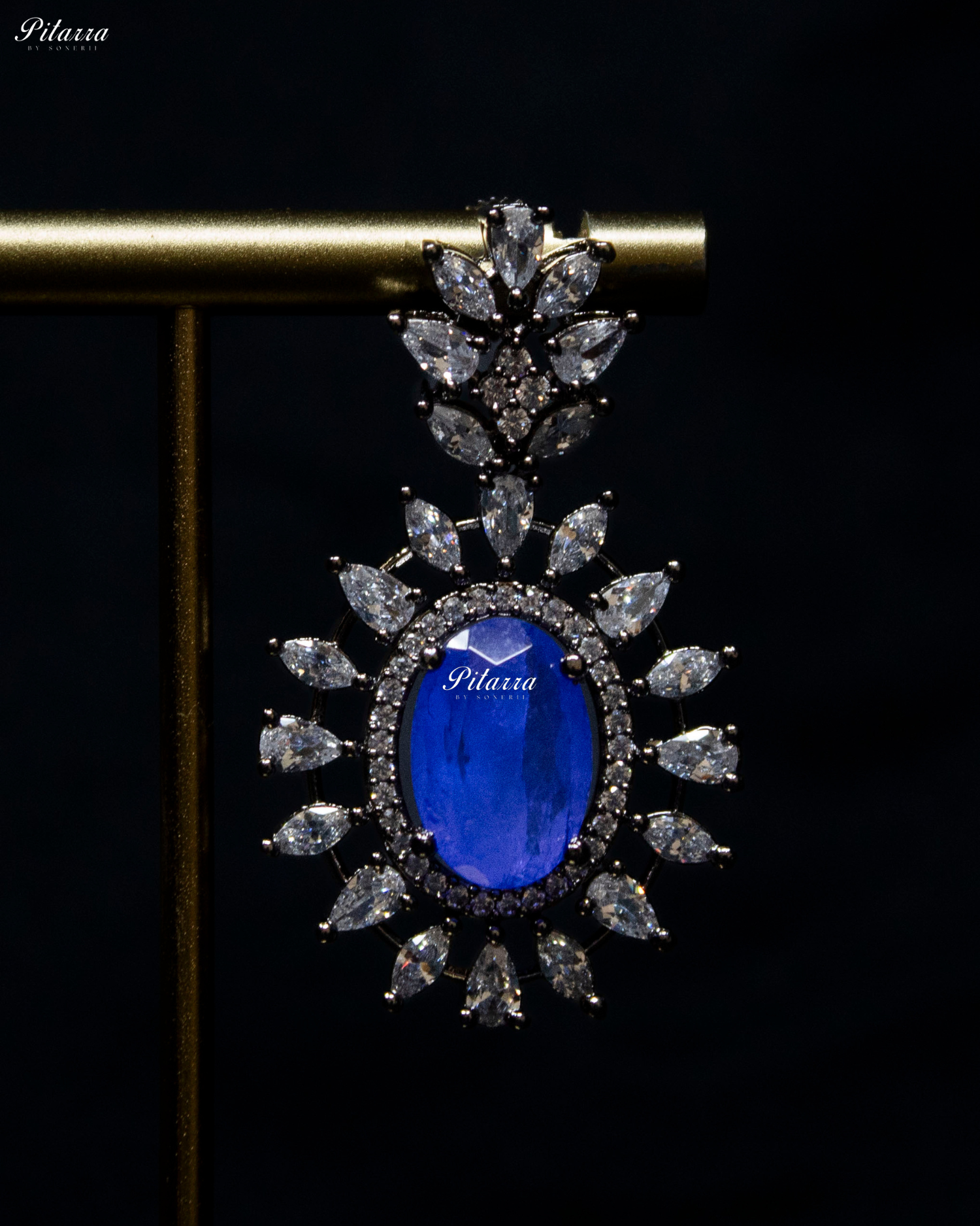Blue Color Stones Dazzling Cubic Zirconia Necklace Set