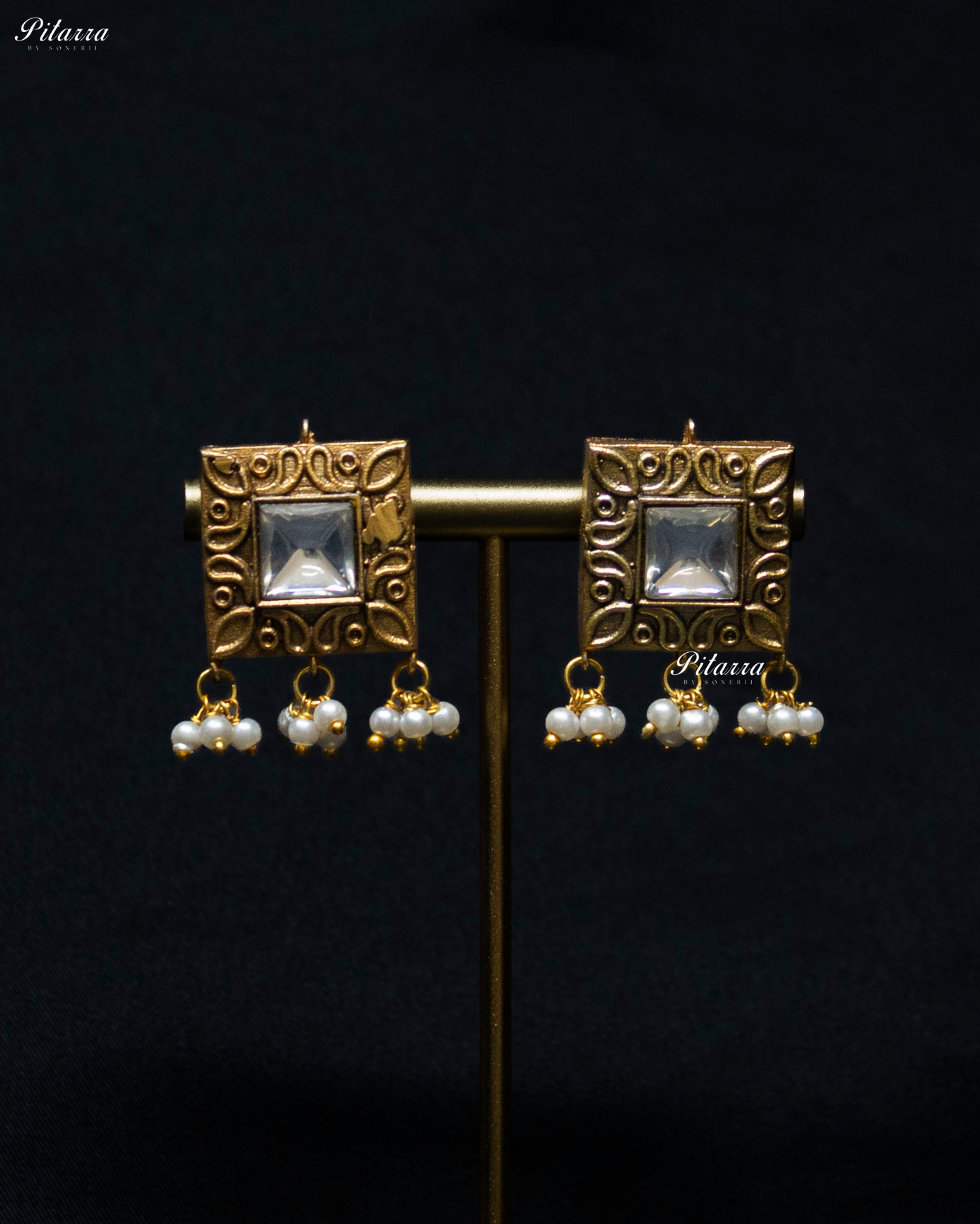Square Clear Crystal Stone Golden Tone Kundan Choker Set