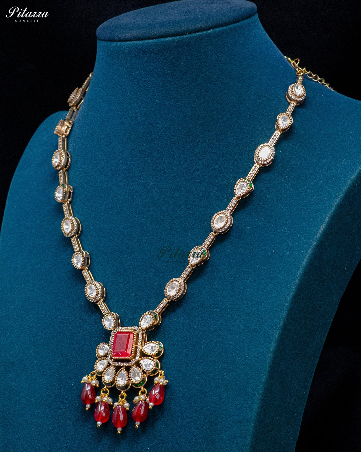 Red Square Pendant Kundan Necklace Set