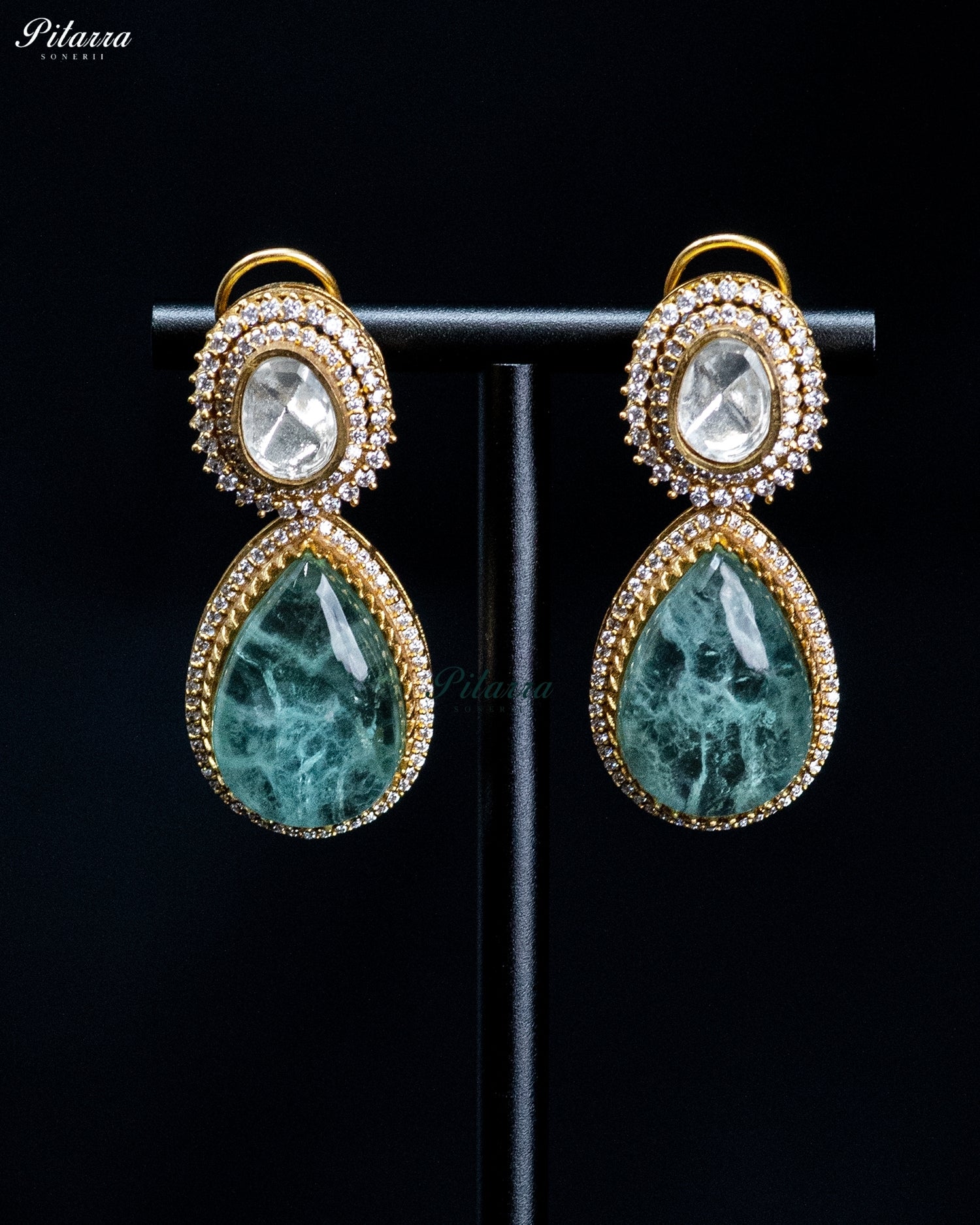 Green Cushion and Teardrop Kundan Necklace Set