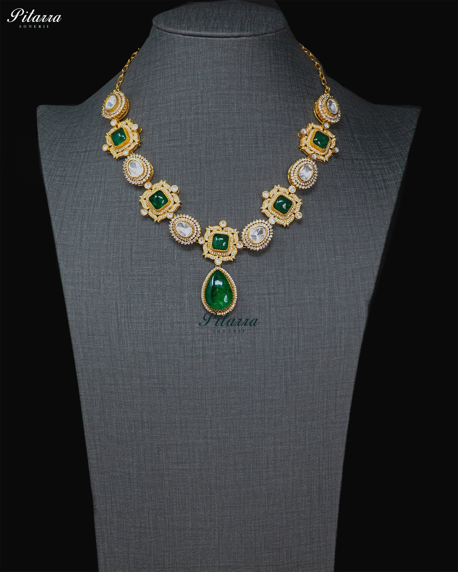 Green Teardrop Kundan Necklace Set