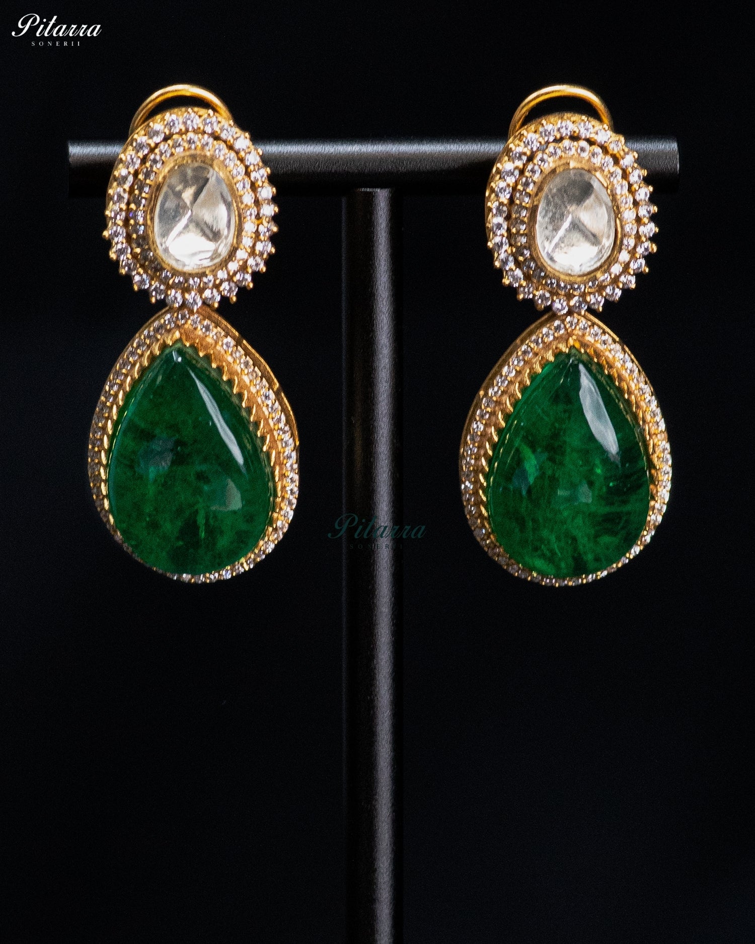 Green Teardrop Kundan Necklace Set