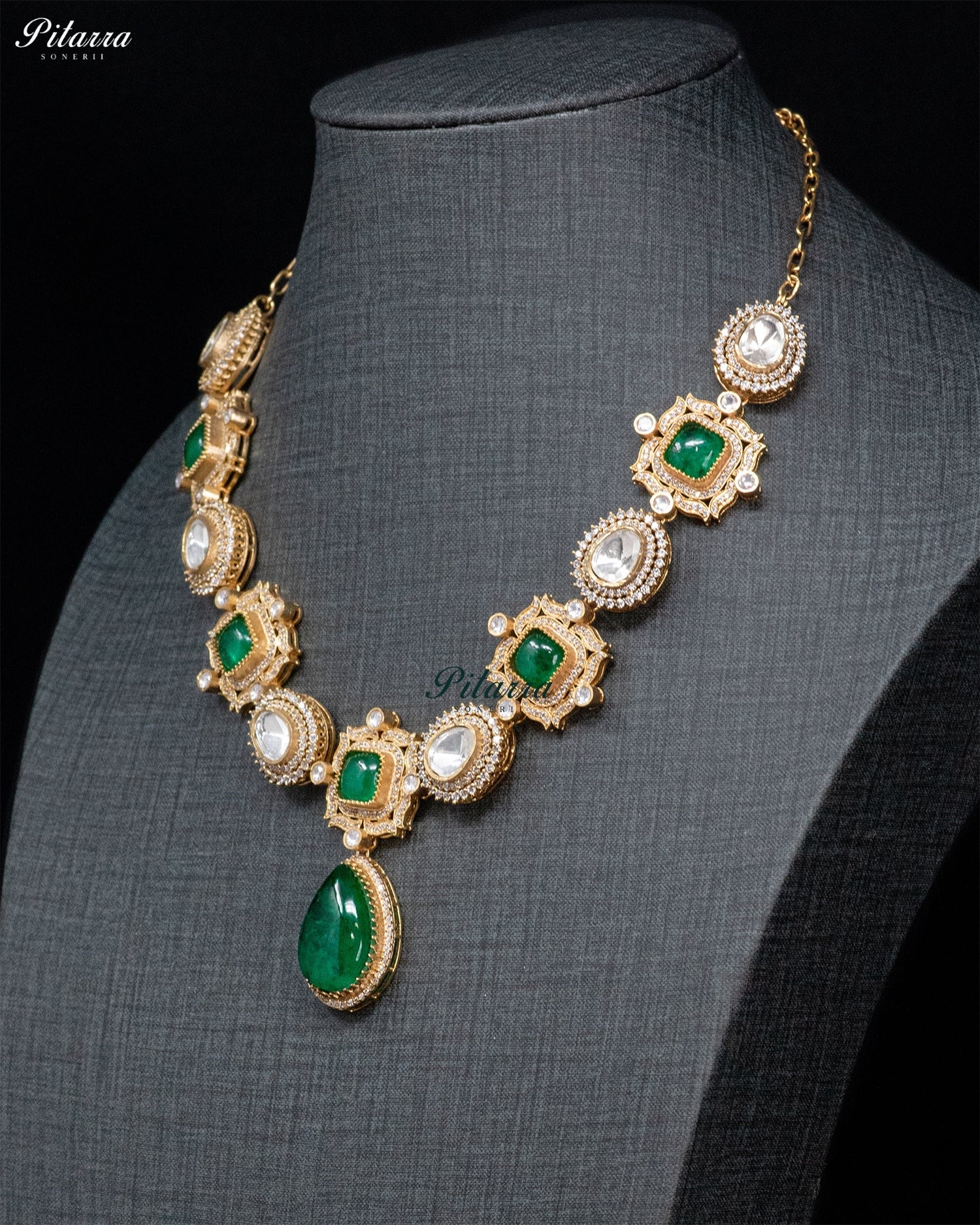 Green Teardrop Kundan Necklace Set