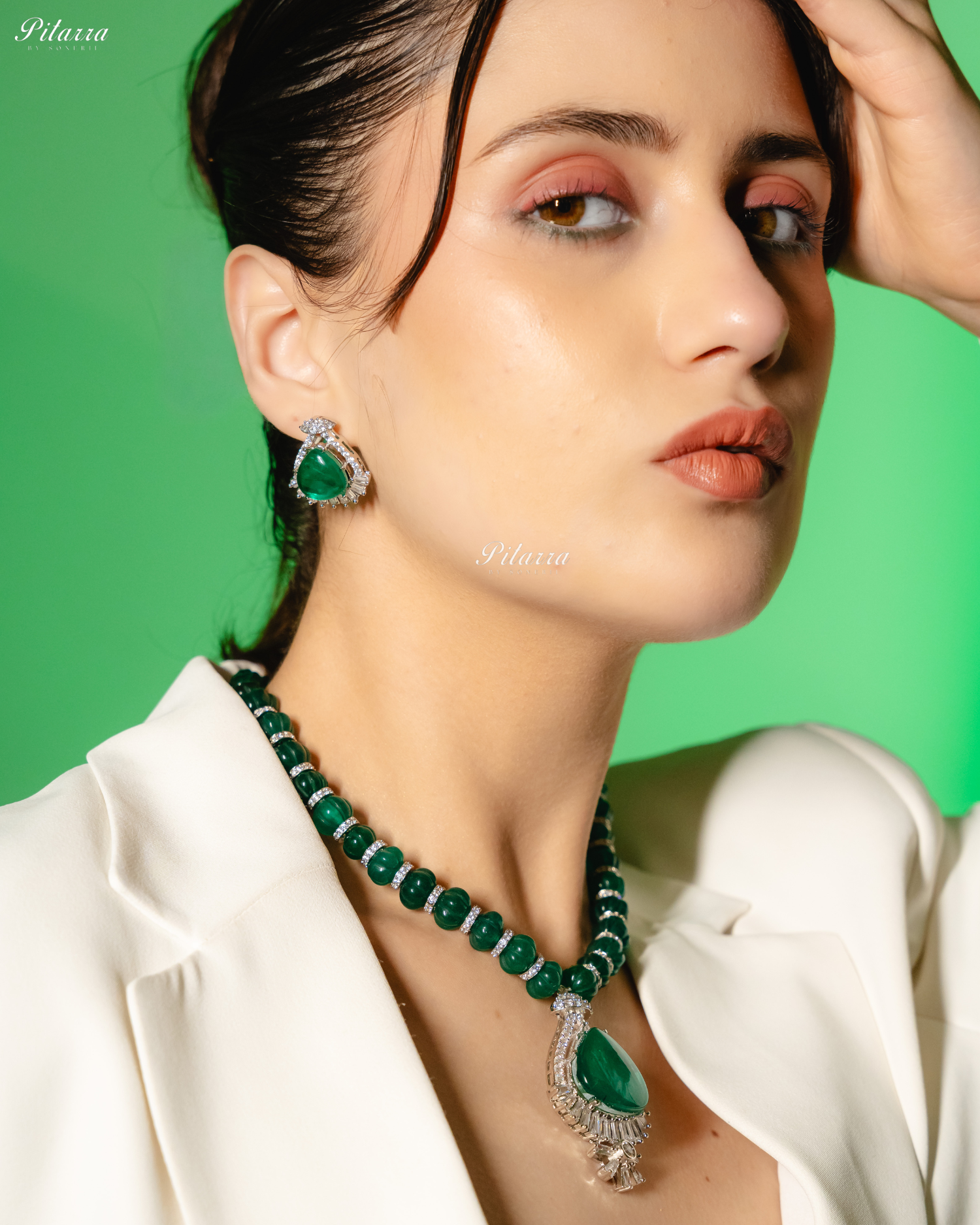 Emerald Stone Emerald Cultured Pearl Pendent Necklace Set