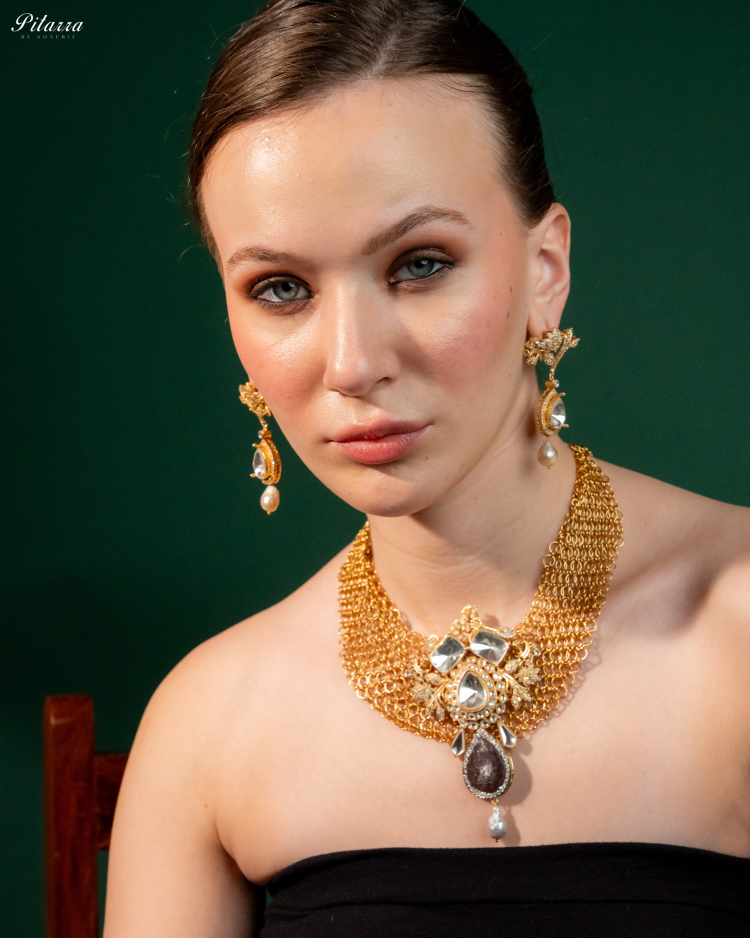 Antique Finish Brown Crystal Stone Kundan Set_Front Pose