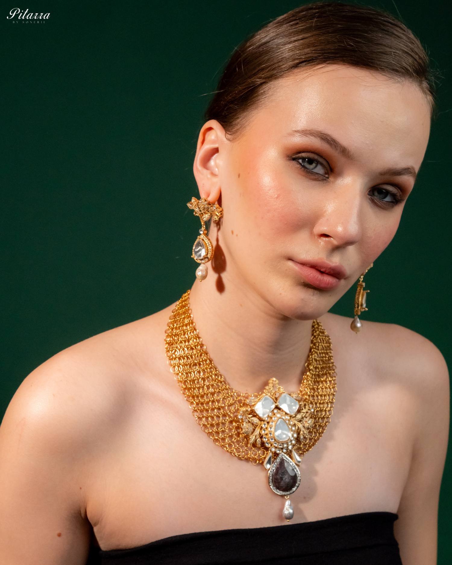 Antique Finish Brown Crystal Stone Kundan Set_Side Image