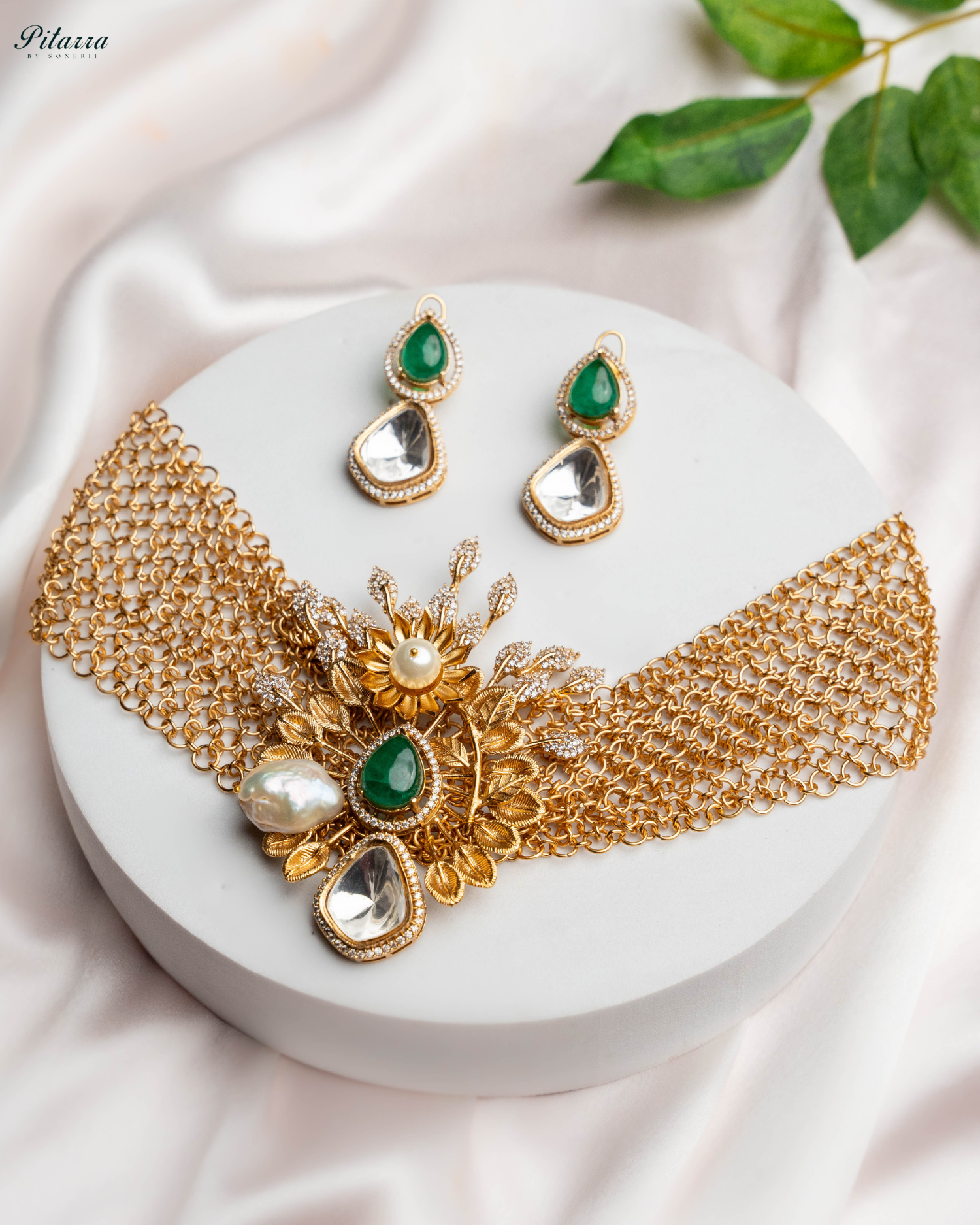 Antique Finish Golden Leaf Stone Kundan Set_Front Image