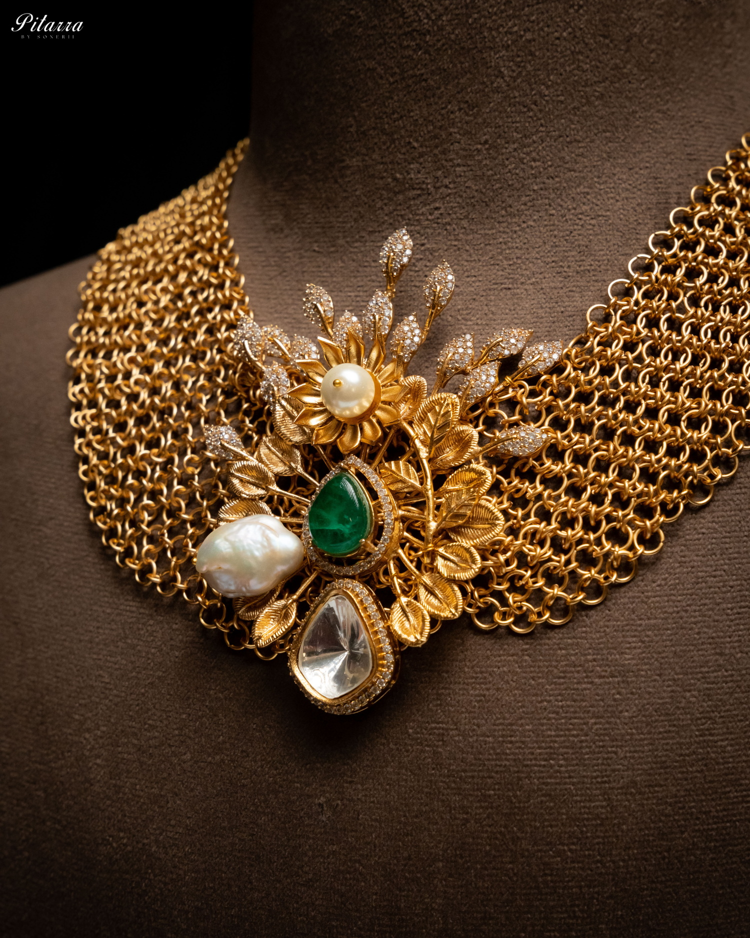 Antique Finish Golden Leaf Stone Kundan Set_Zoom Angle