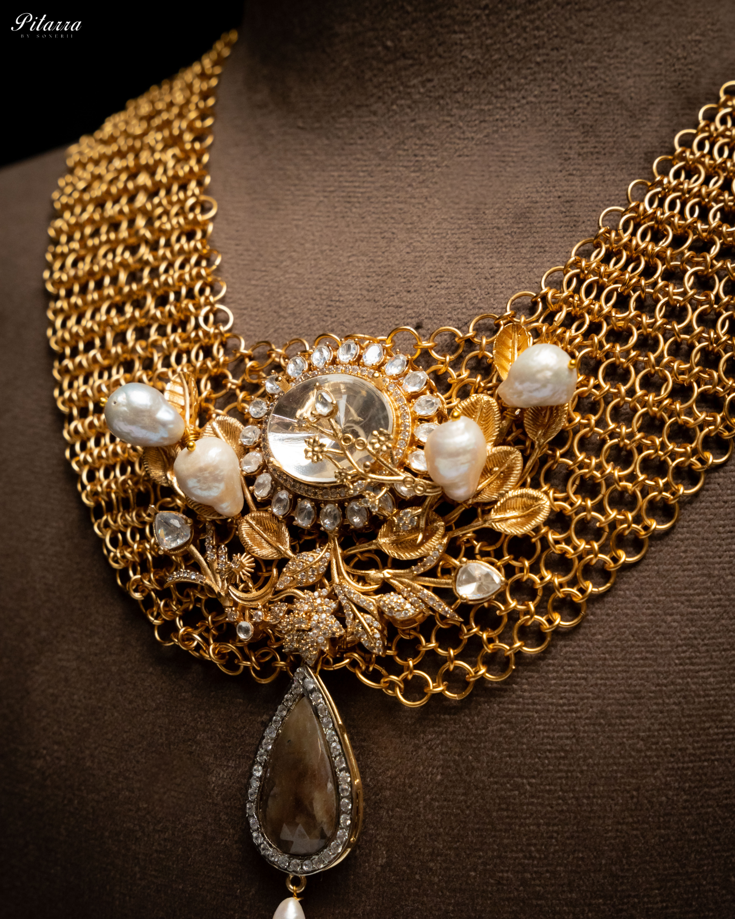Antique Finish White Pearls Stone Kundan Set_Zoom Angle