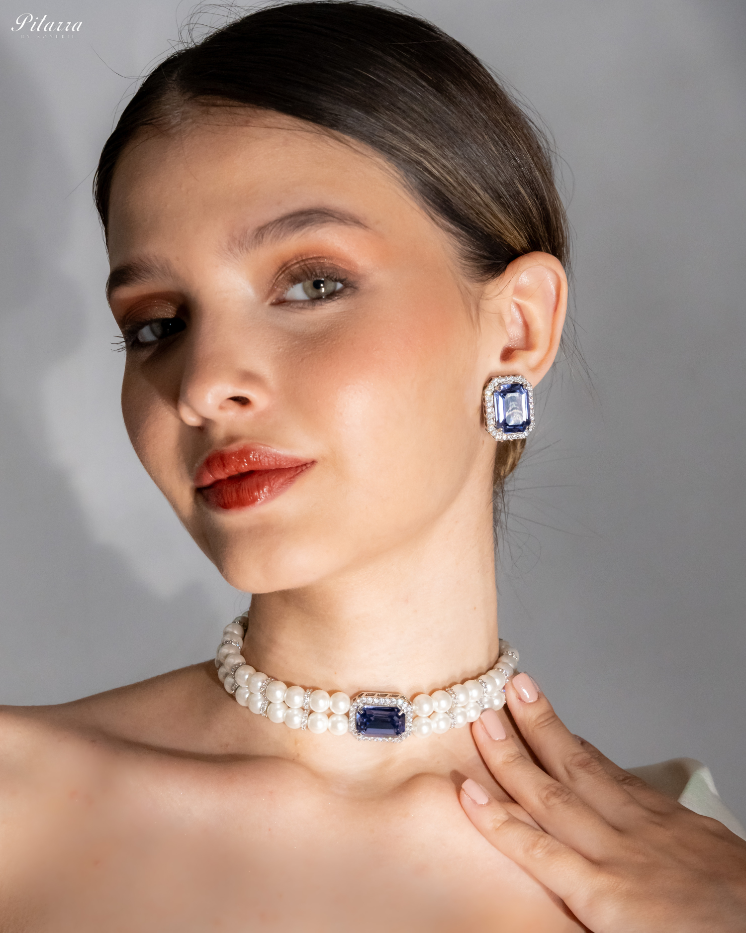 Blue Stone Two Layer Pearl Choker_Front Image