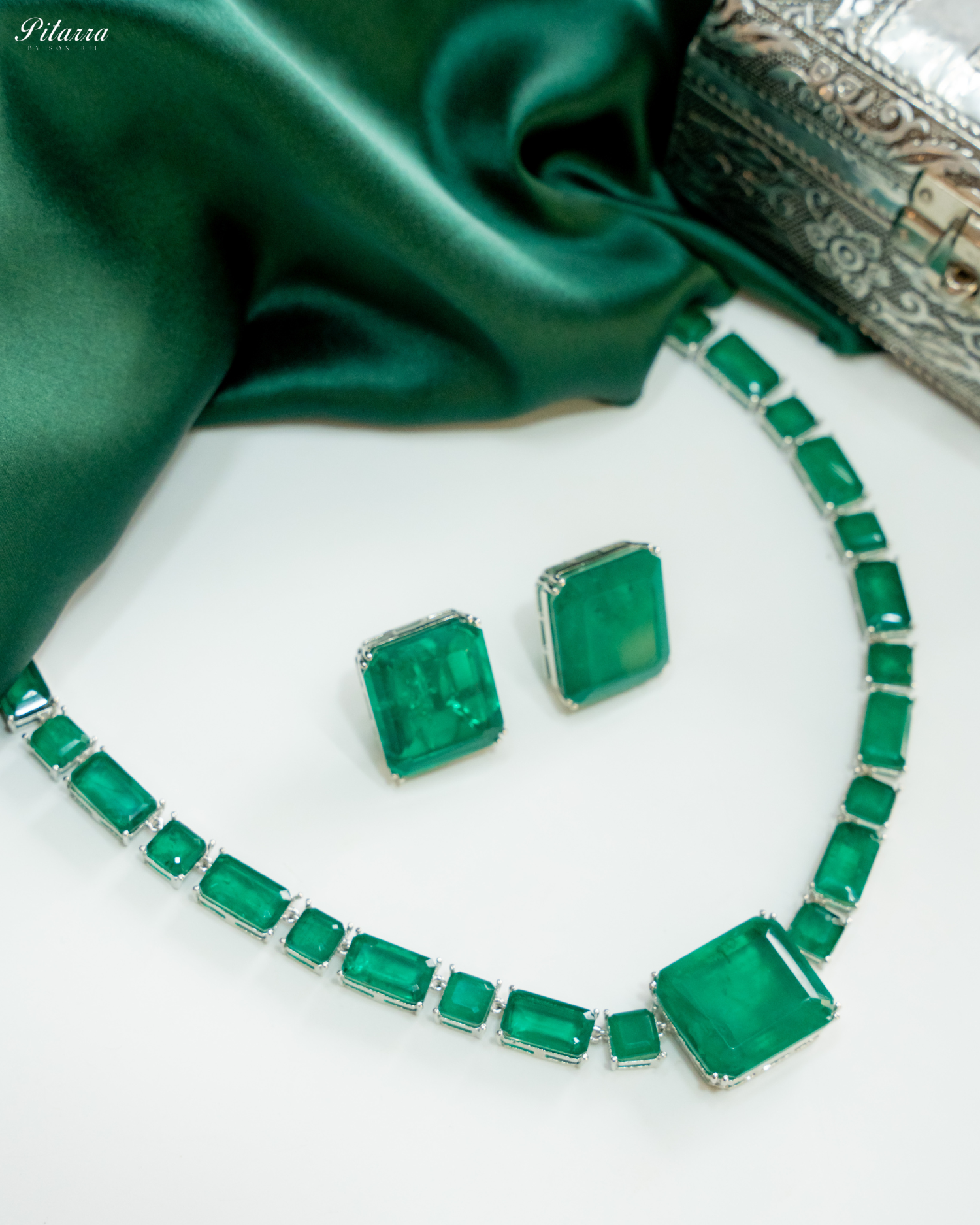 Classic Square Emerald Green CZ Necklace Set_White Background