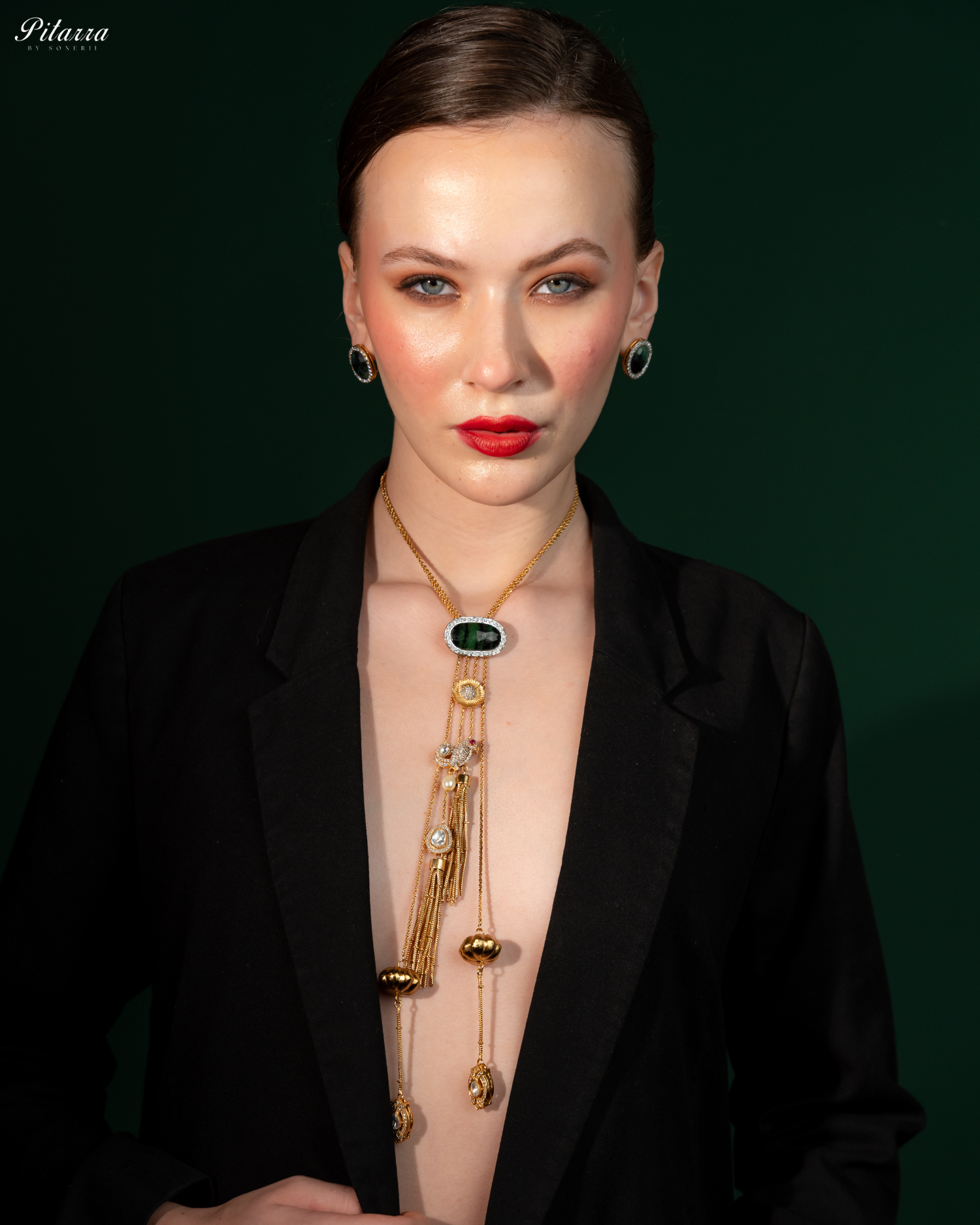 Gold Tone Chain Green Stone Necklace Set_Front Pose