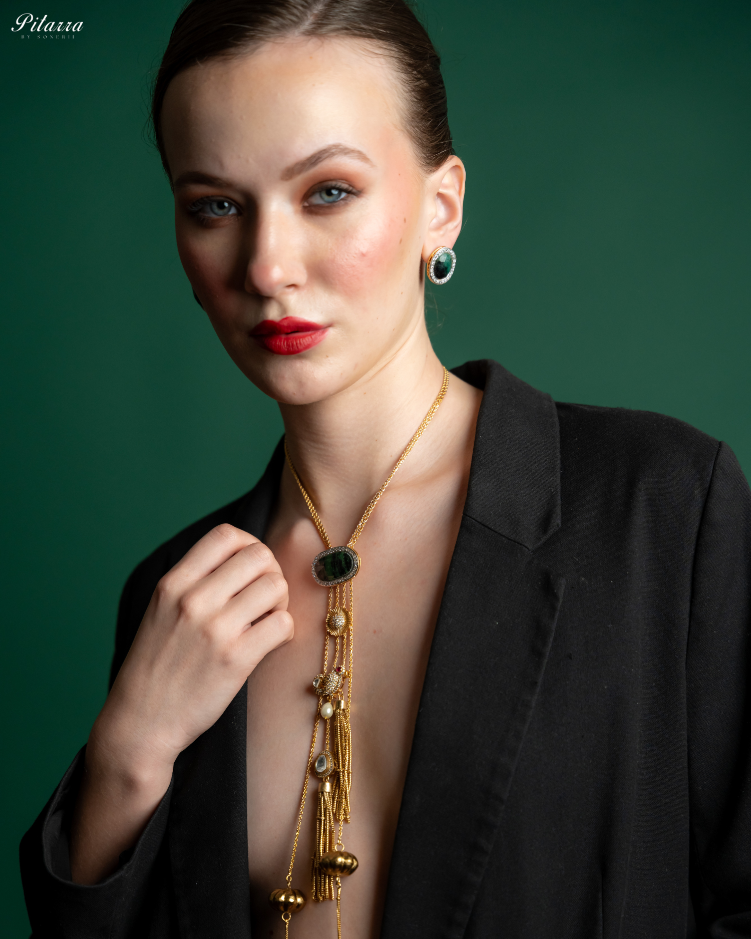 Gold Tone Chain Green Stone Necklace Set_Side