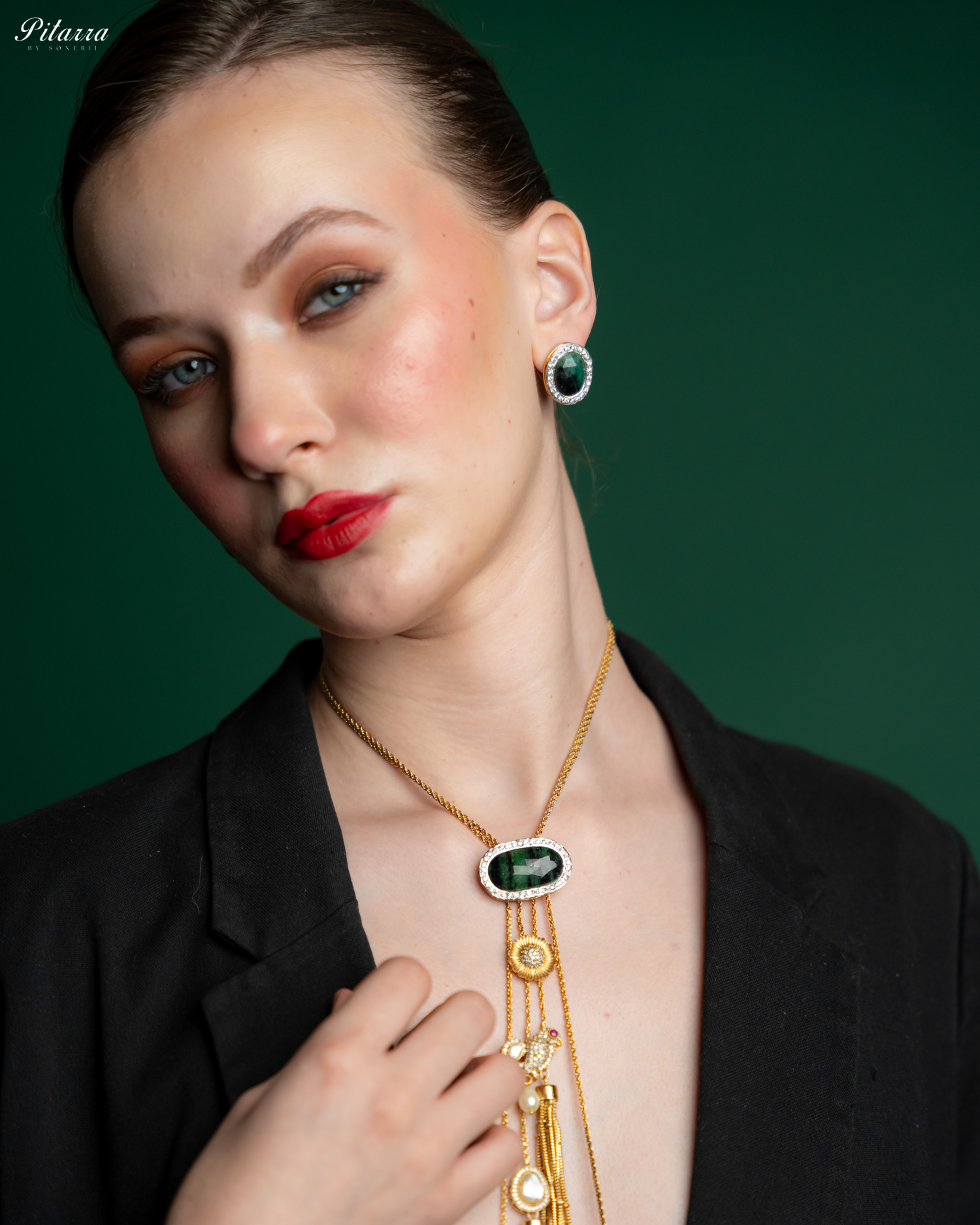 Gold Tone Chain Green Stone Necklace Set_Side Pose