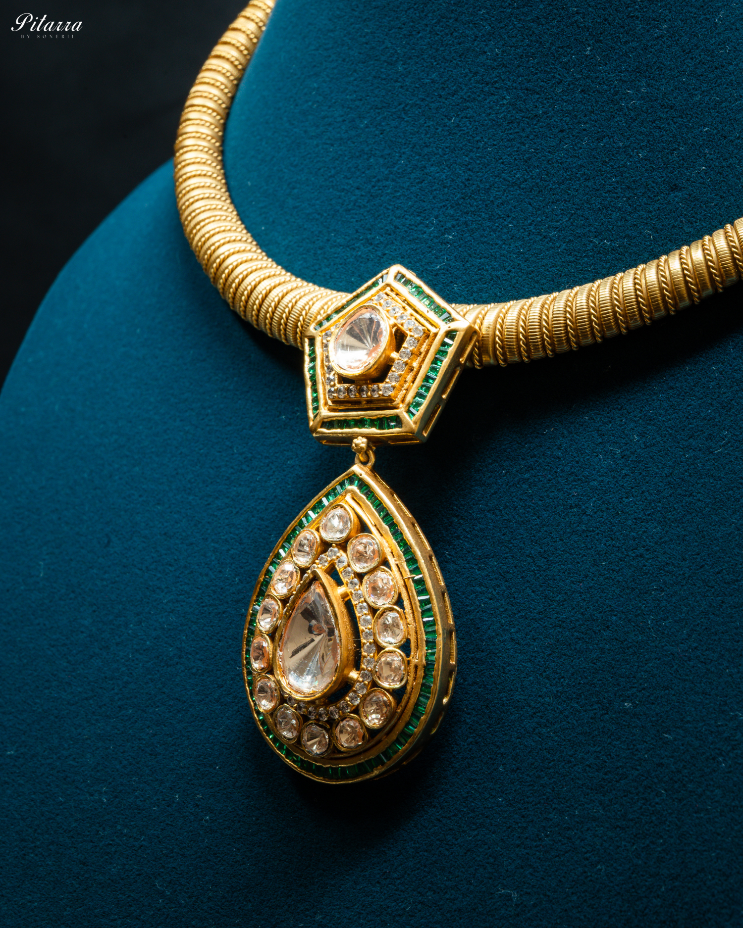 Green Layer Gold Polki Kundan Necklace Set_Zoom Angle