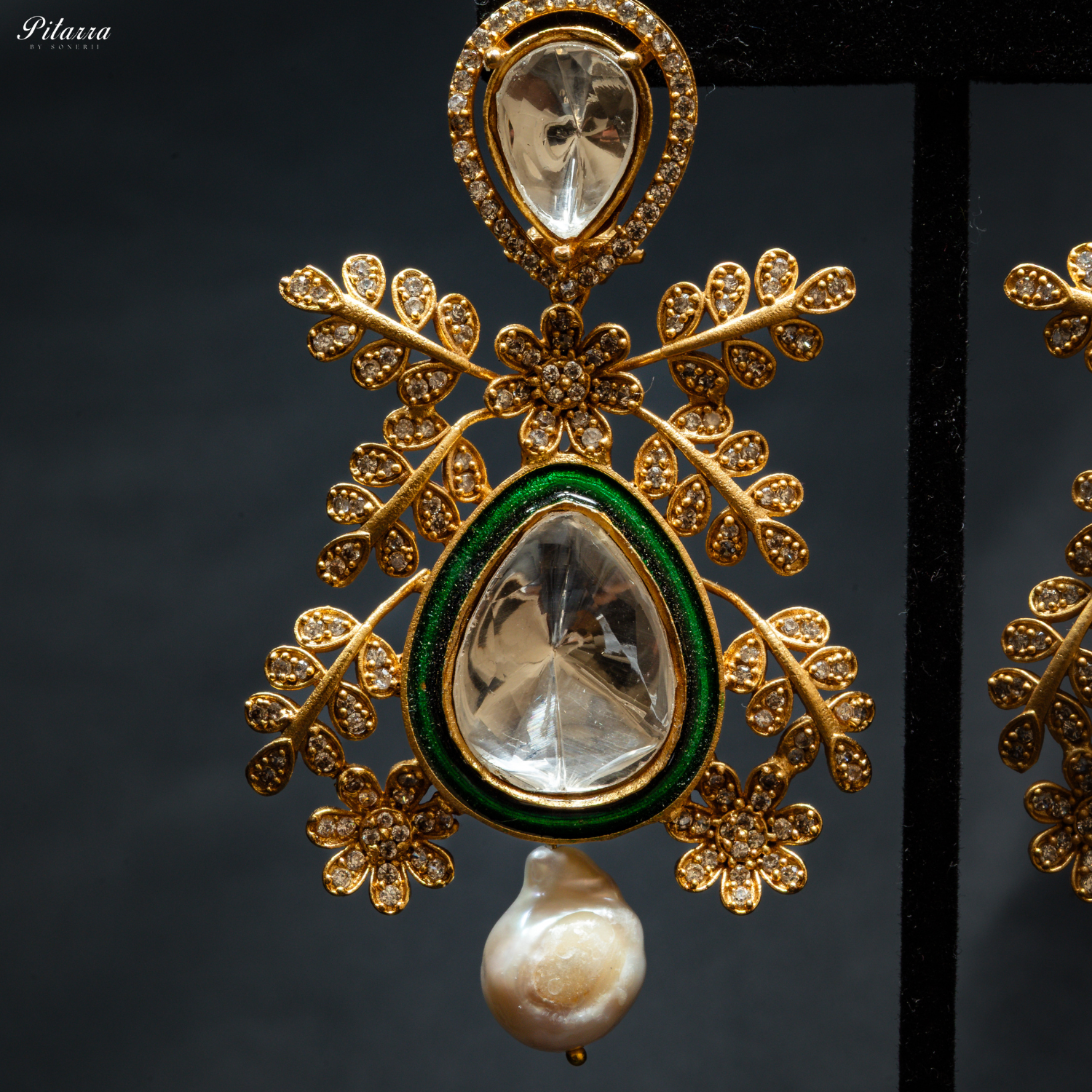 Green Stone Antique Gold Rajwadi Haar Set_Zoom Earrings