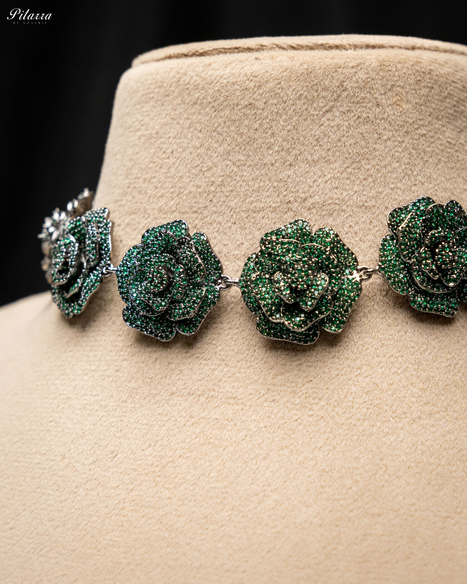  Green Tone Flower CZ Choker Set with Ring_Zoom Angle