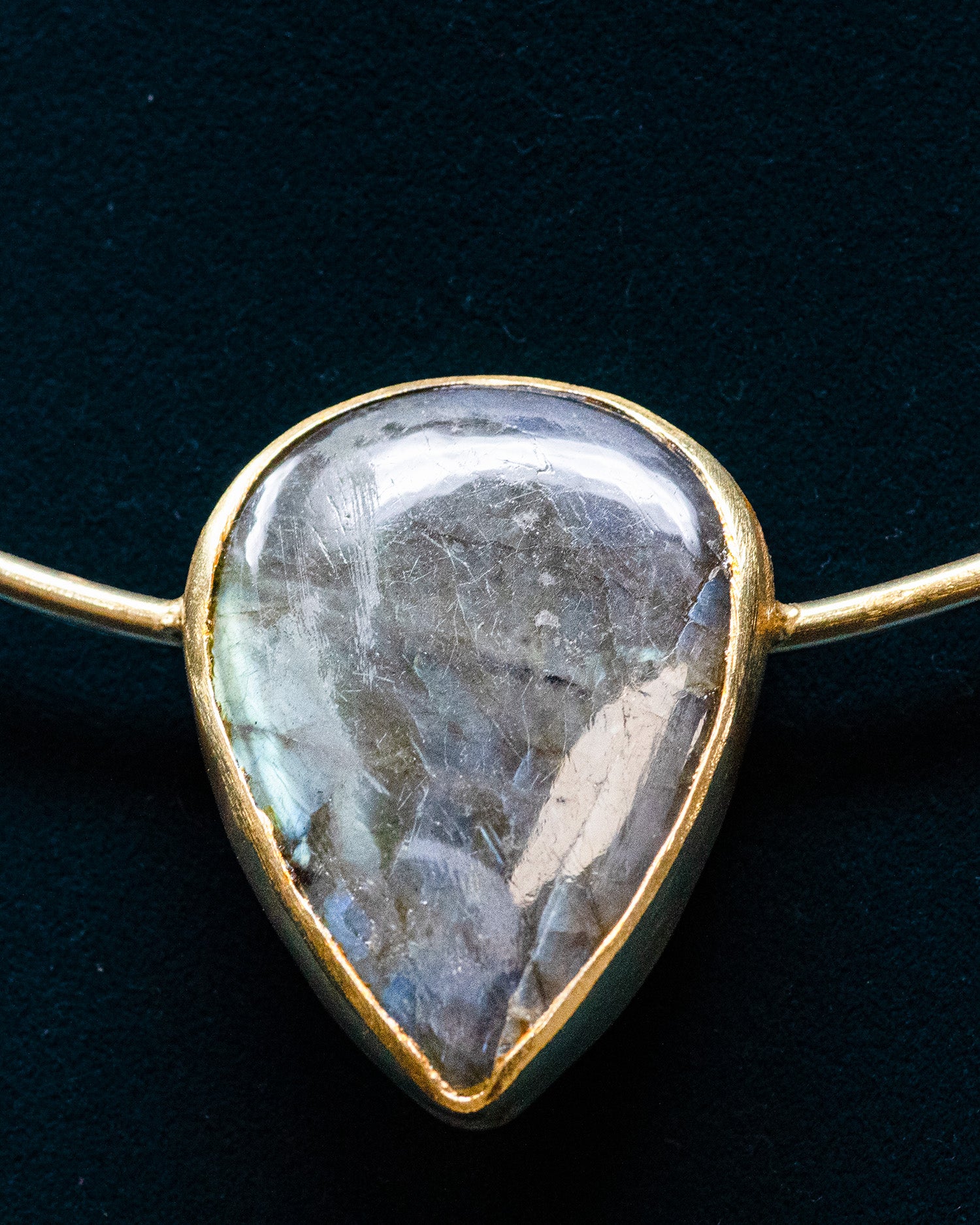 Gold Plated Handcrafted Teardrop Stone Collar Pendant