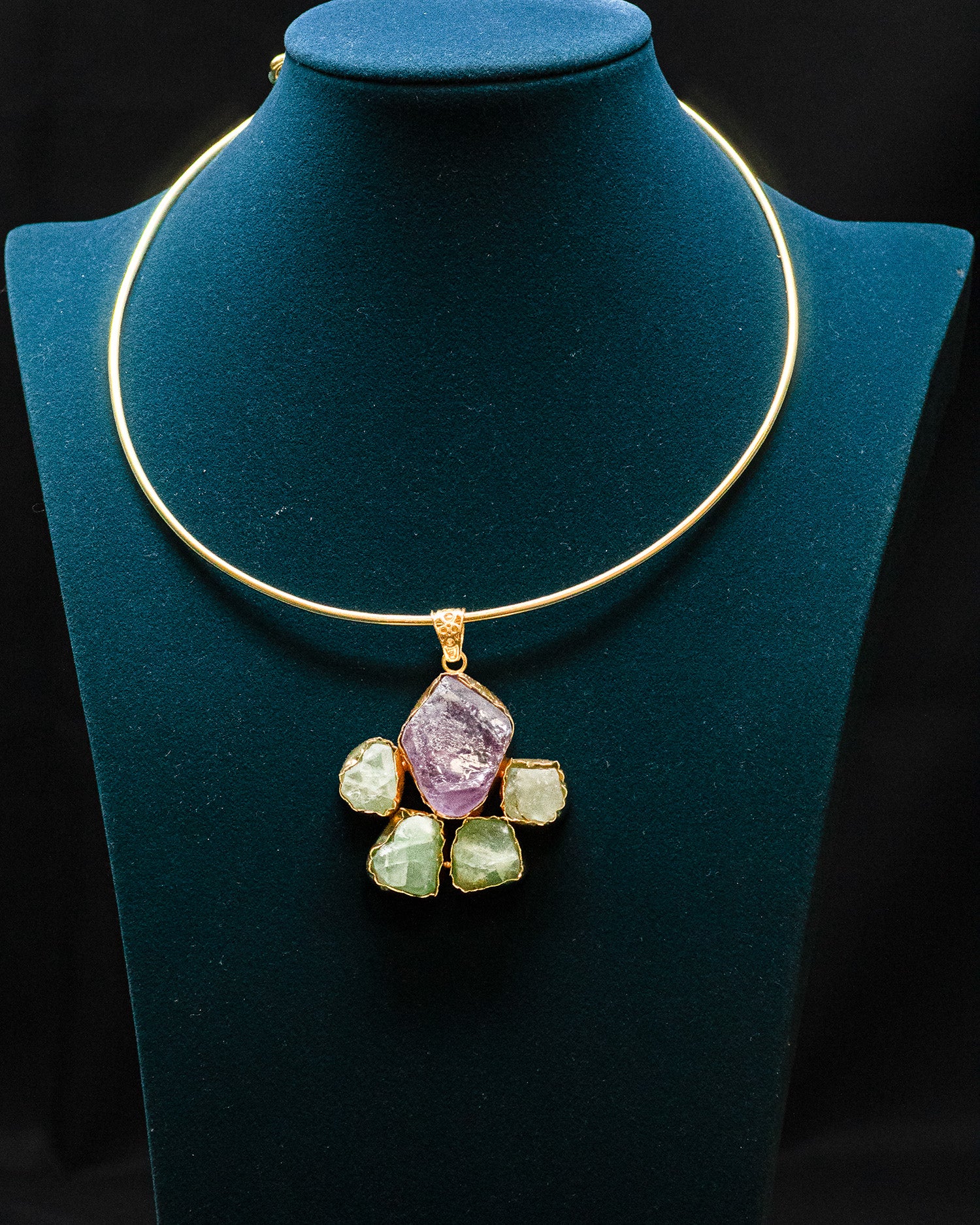 Gold Plated Purple Raw Stone Collar Pendant Set