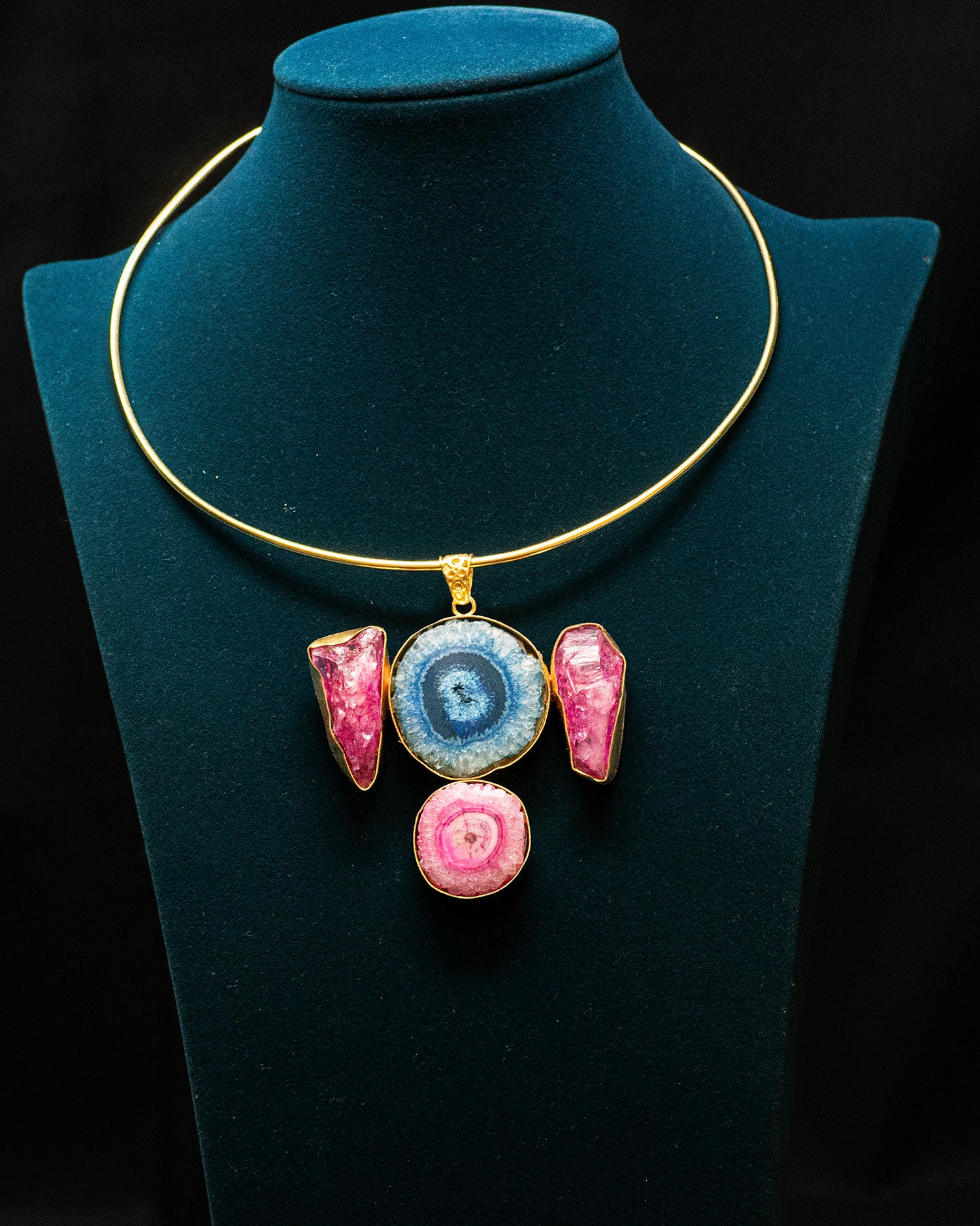Gold Plated Blue Triple Raw Stone Collar Pendant Set
