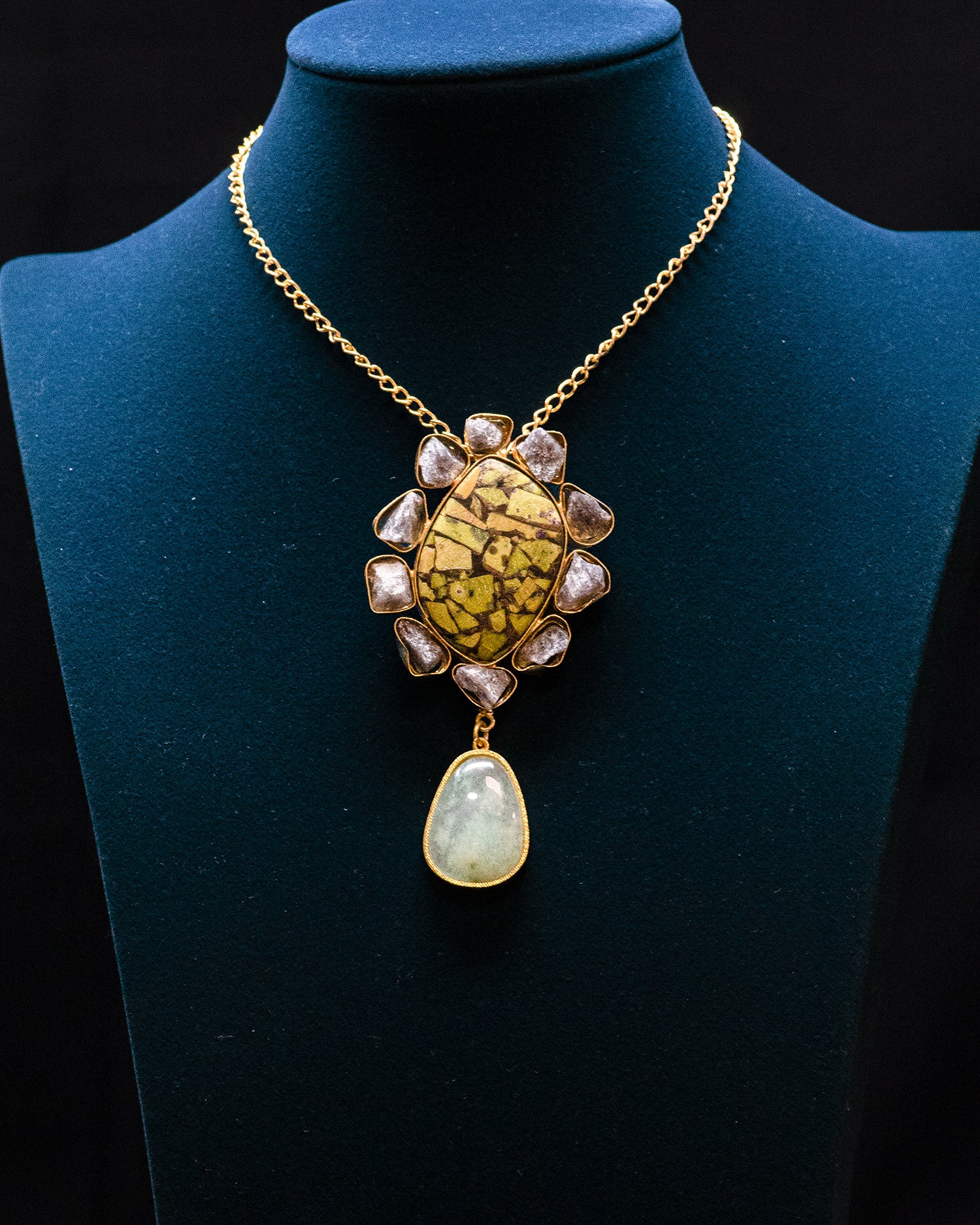 Golden Center Stone Purple Raw Stones Pendant Necklace