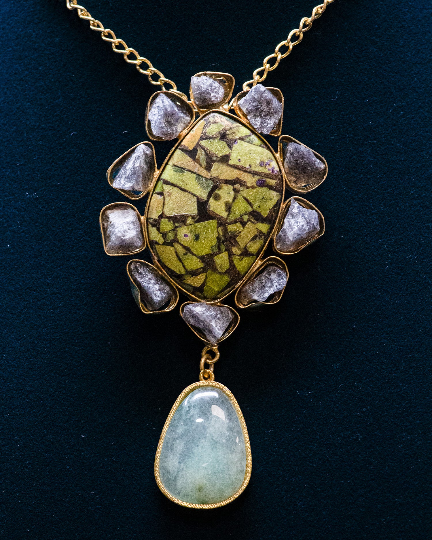 Golden Center Stone Purple Raw Stones Pendant Necklace