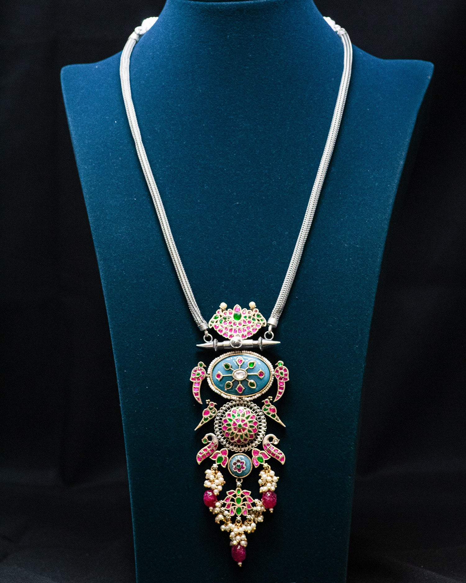 Round Chain Bird Design Turquoise Stone Silver Look Alike Pendant Set